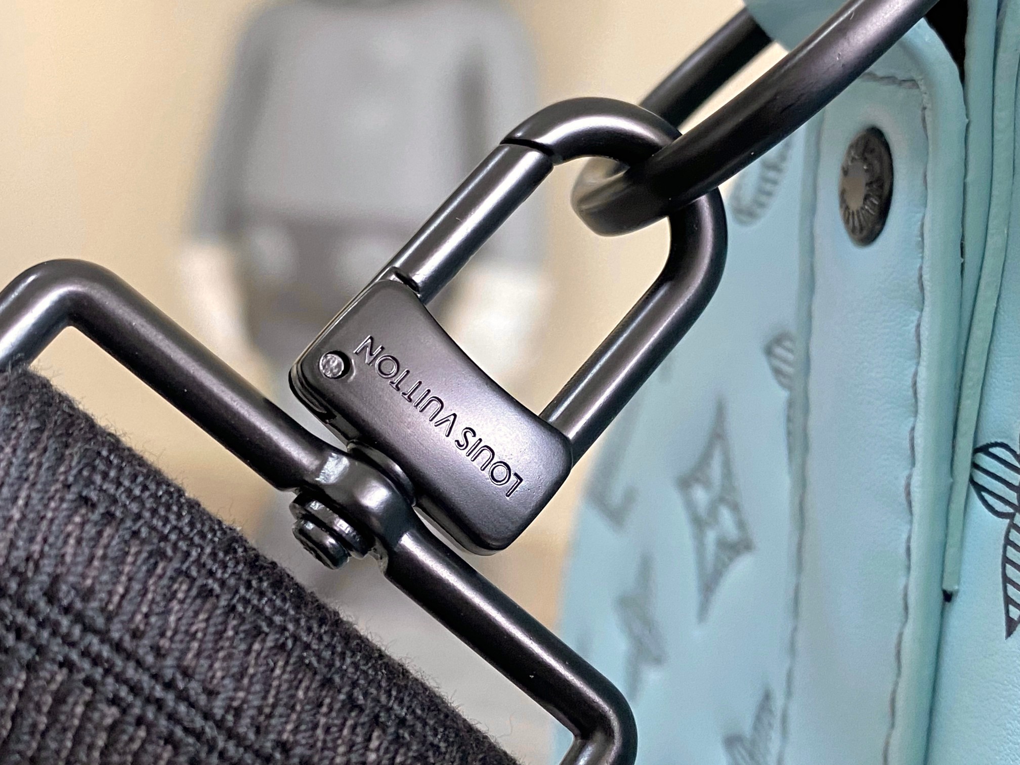 Louis Vuitton Keepall Bandoulière 50 Travel Bag - Image 7