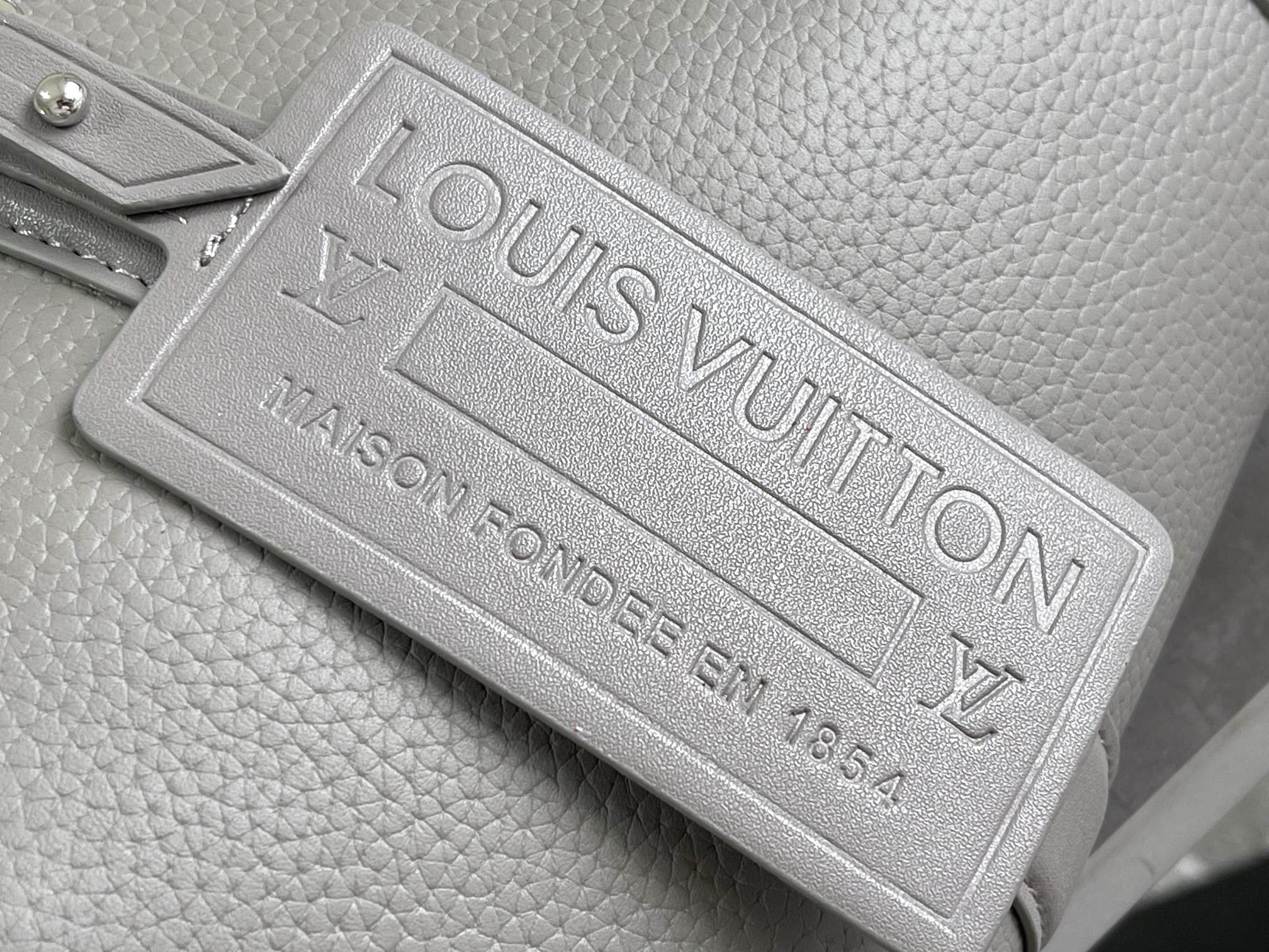 Louis Vuitton City Keepall Bag - Image 7
