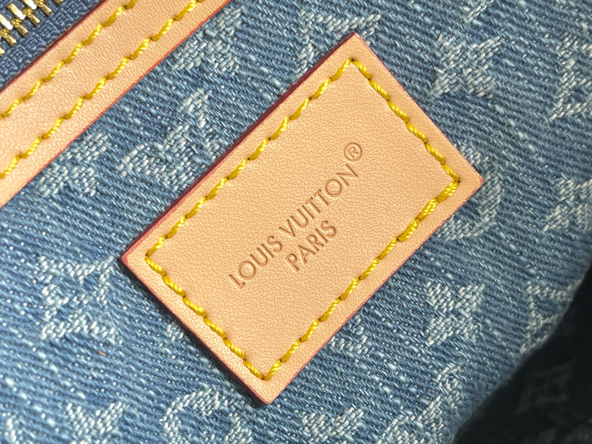 Louis Vuitton Keepall Bandoulière 45 Travel Bag in Light Blue Denim - Image 7