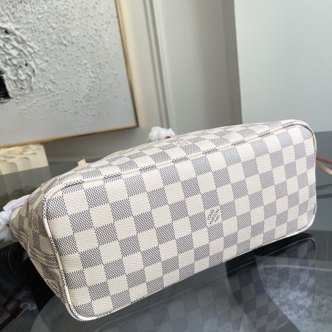 Neverfull Small Tote Bag in Damier Ebene - Image 7