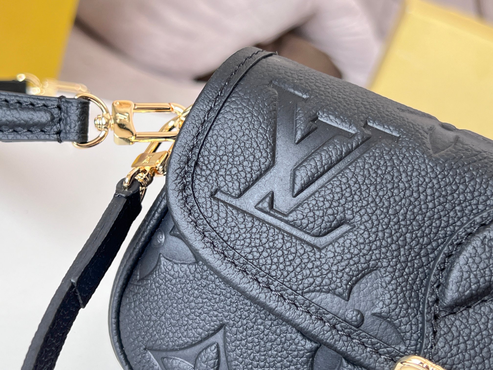 Louis Vuitton Nano Diane Handbag - Image 7