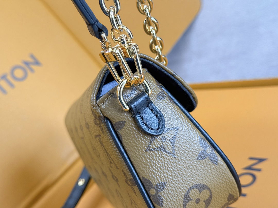 Louis Vuitton Wallet On Chain Ivy Monogram Canvas Bag M81911 - Image 7