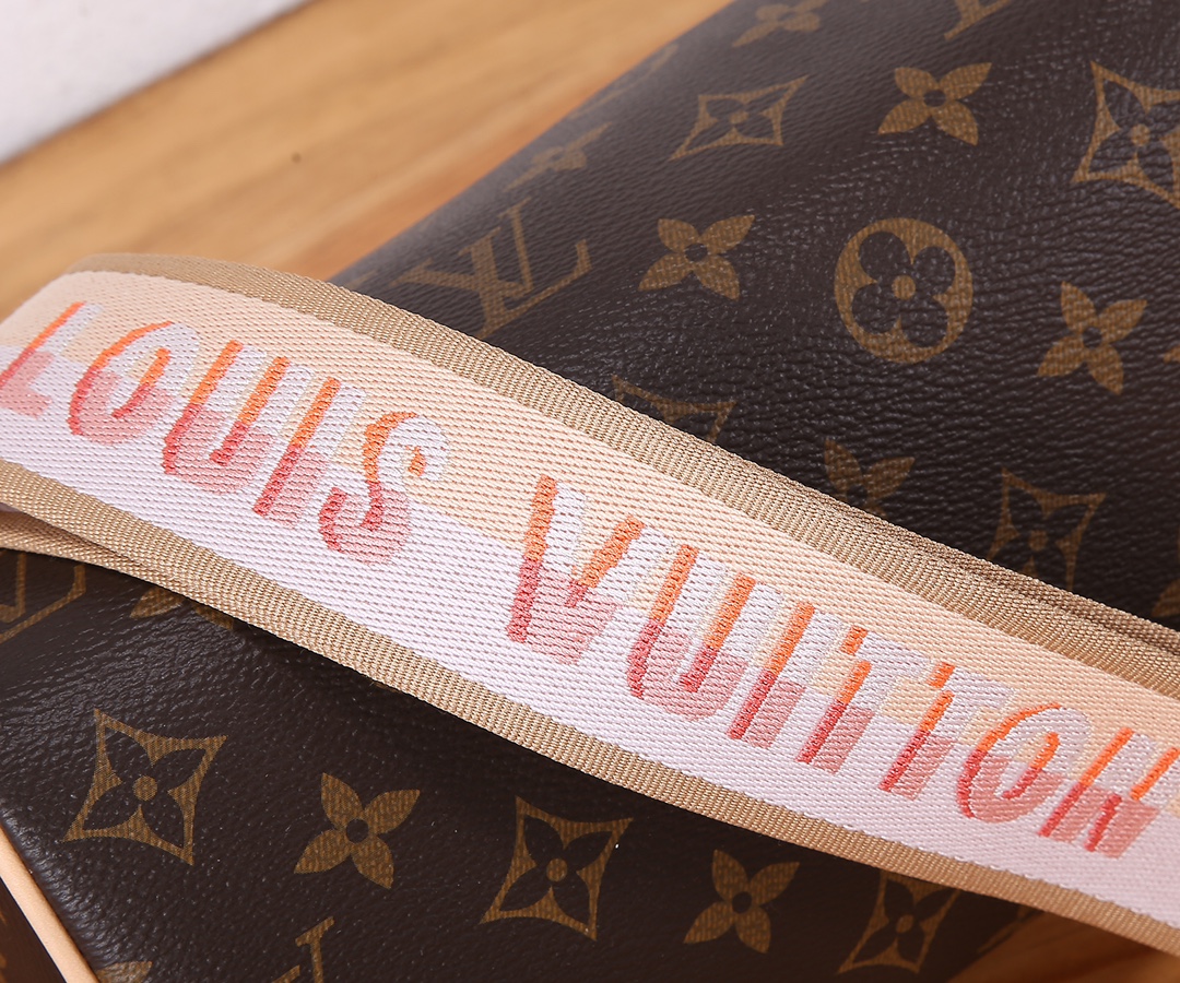 Louis Vuitton Speedy Bandoulière 20 Monogram Canvas Crossbody Bag - Image 7