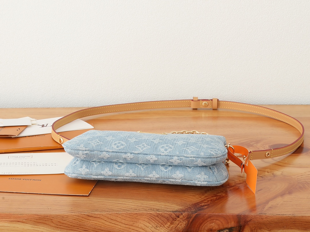 Louis Vuitton Liv Pochette in Bleached Stonewashed Monogram Denim - Image 7