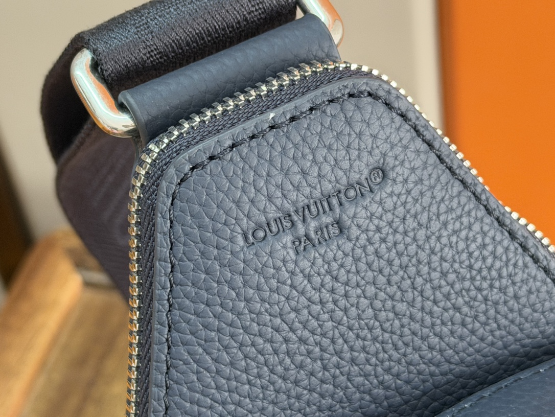 Louis Vuitton Avenue Sling Bag PM in Blue - M15256 - Image 7