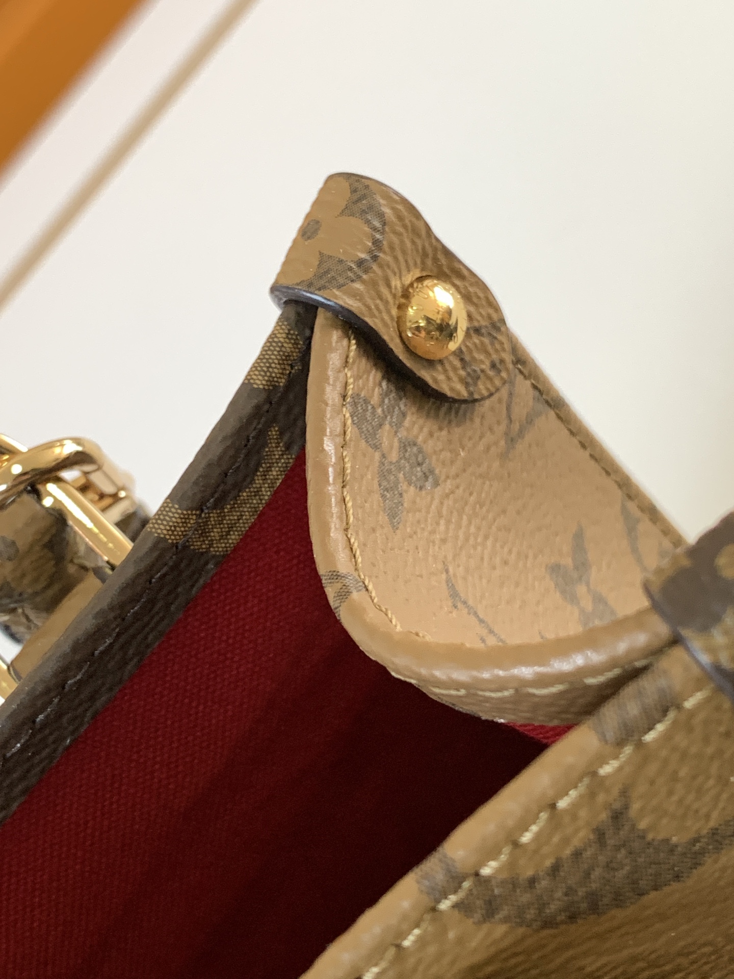 Louis Vuitton OnTheGo Mini Tote Bag M46839 - Image 7