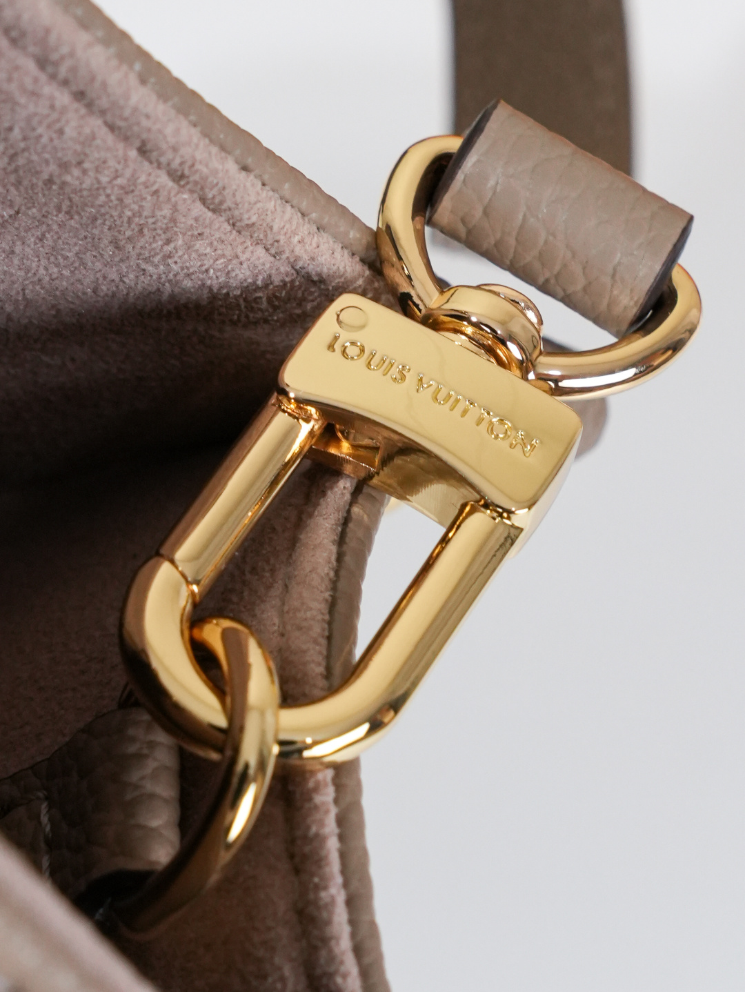 Louis Vuitton Onthego PM Tote Bag M45779 - Image 7