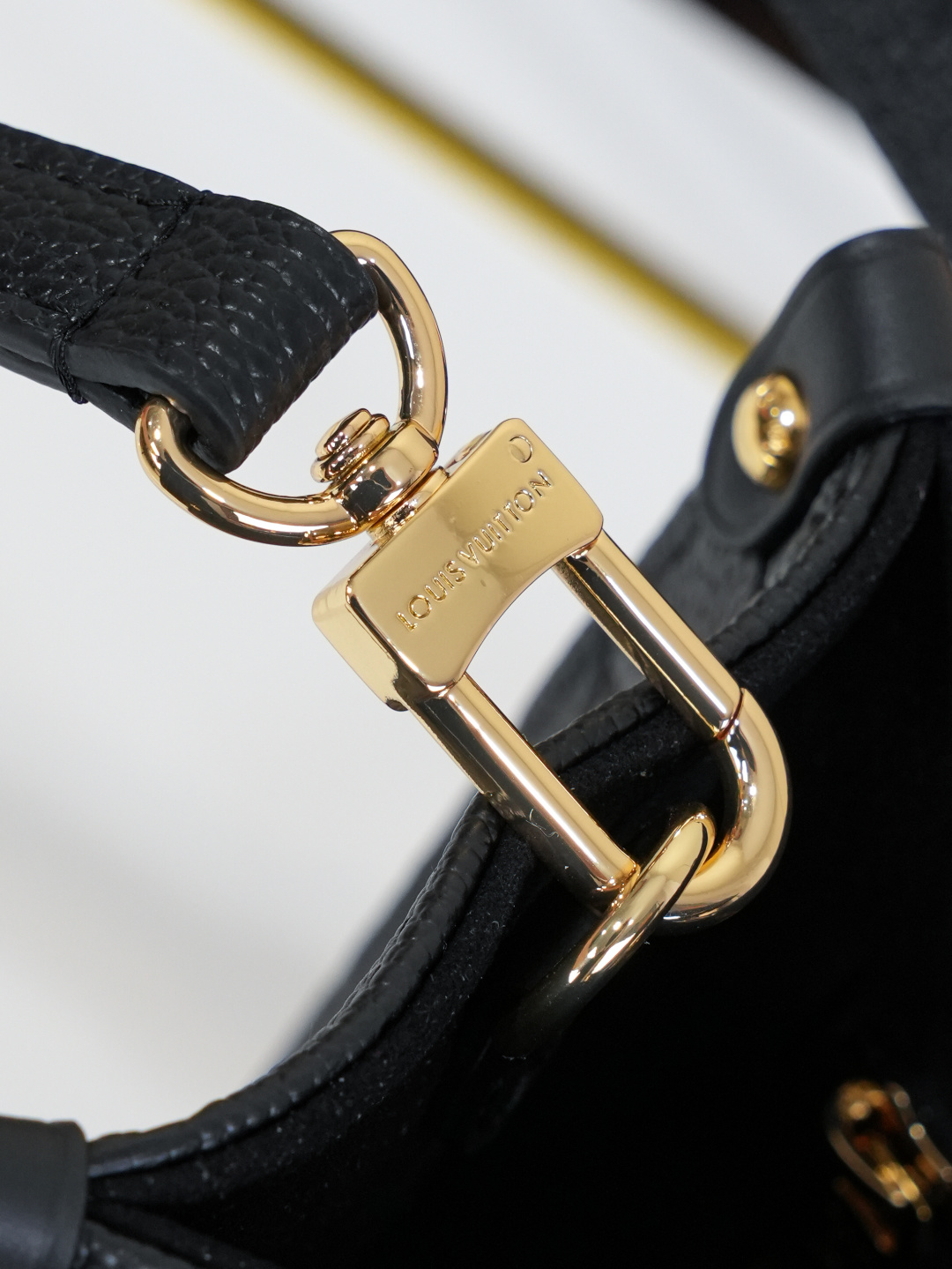 Louis Vuitton Onthego Small Tote Bag in Monogram Empreinte Leather - Image 7