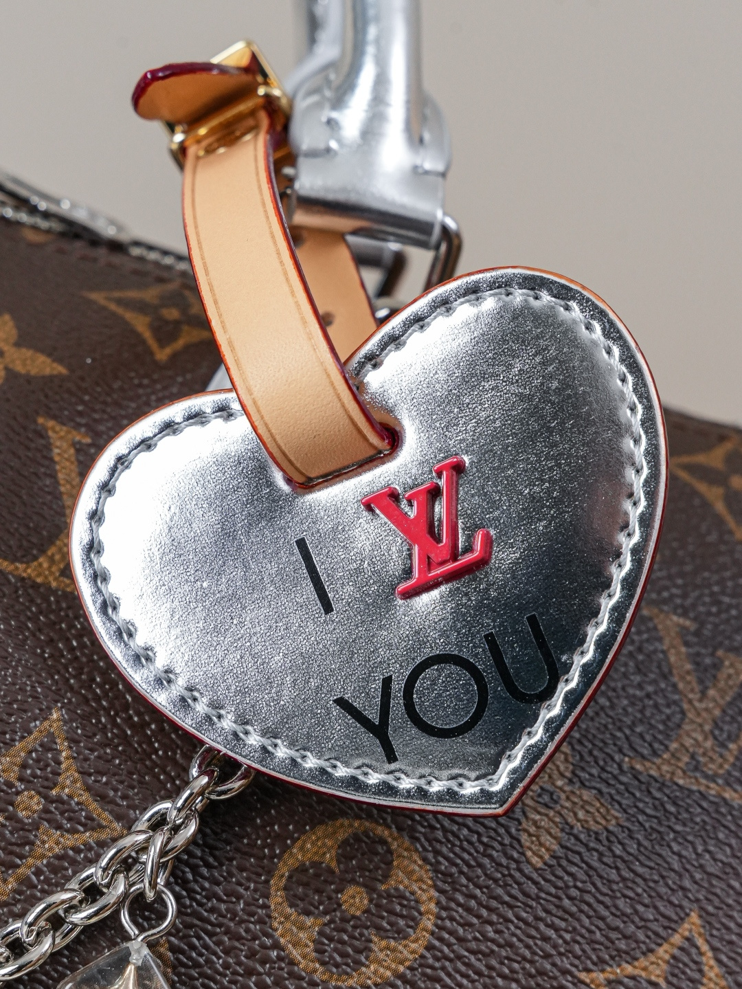 Louis Vuitton Speedy Soft 30 Dark Handbag - Image 7