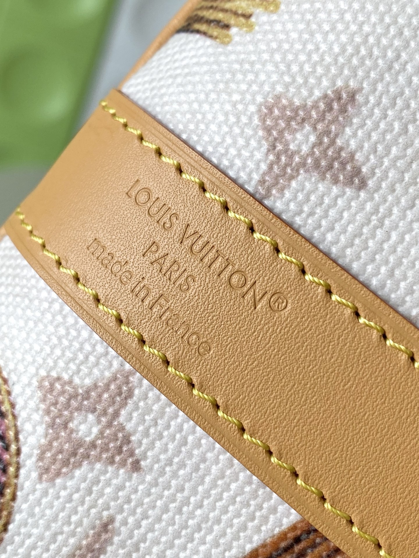 Louis Vuitton Keepall Bandoulière 45 Travel Bag in Monogram Dune Canvas - Image 7