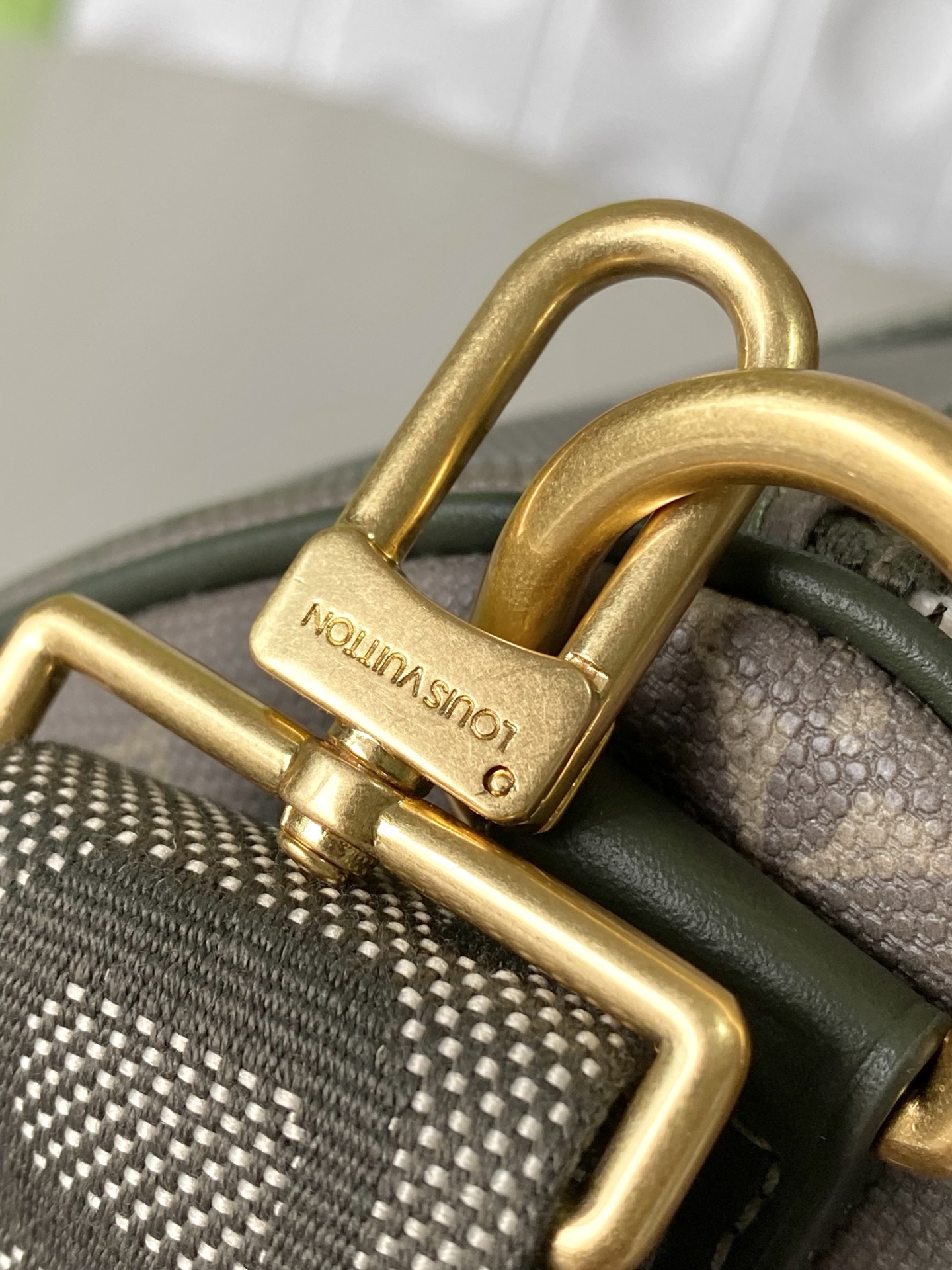 Louis Vuitton Keepall Bandoulière 35 Travel Bag - Image 7