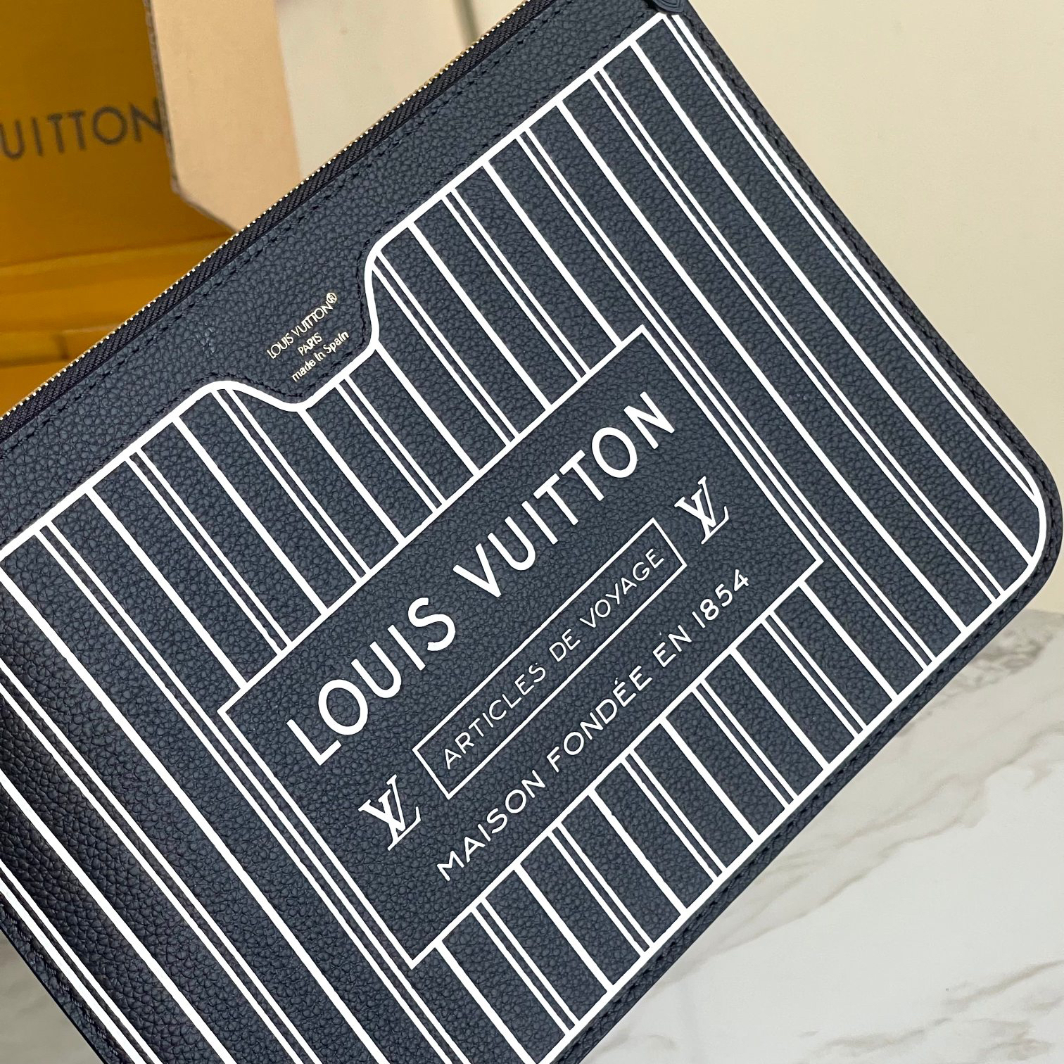 Louis Vuitton Neverfull Medium Tote Bag M11946, Black - Image 7