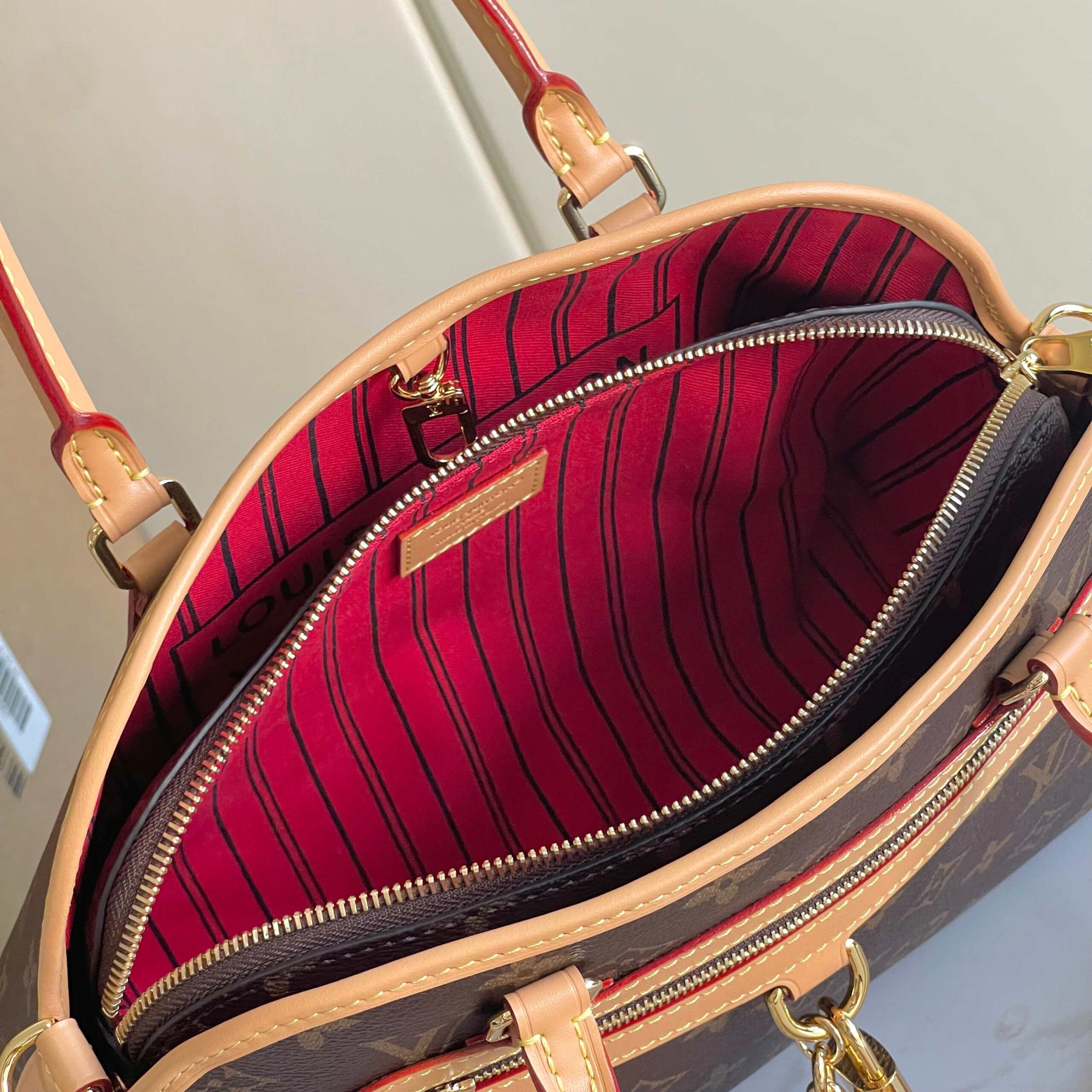 Louis Vuitton Ever More PM Monogram Canvas Handbag - Image 7