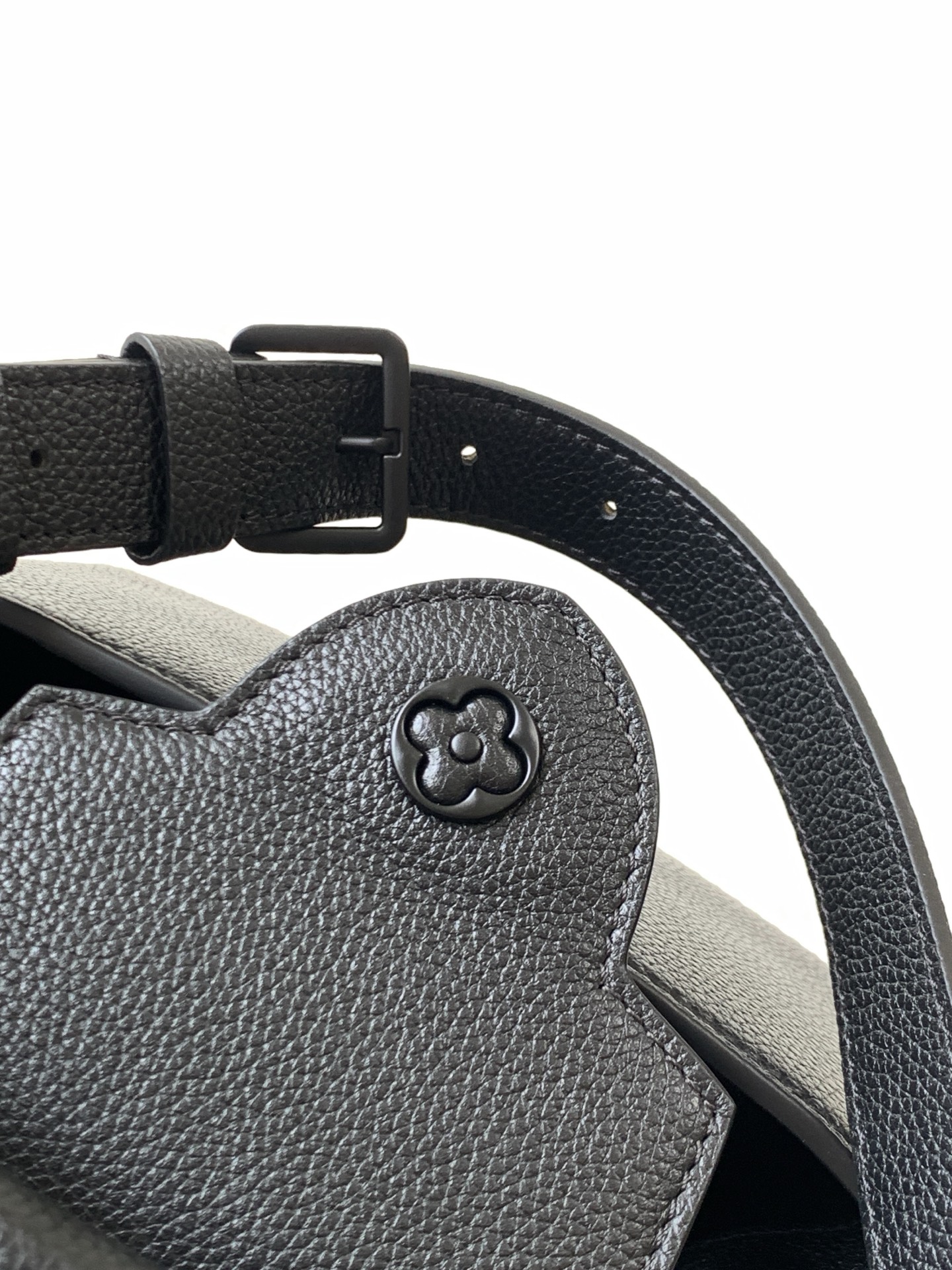 Capucines Mini Handbag M25256 - Image 7