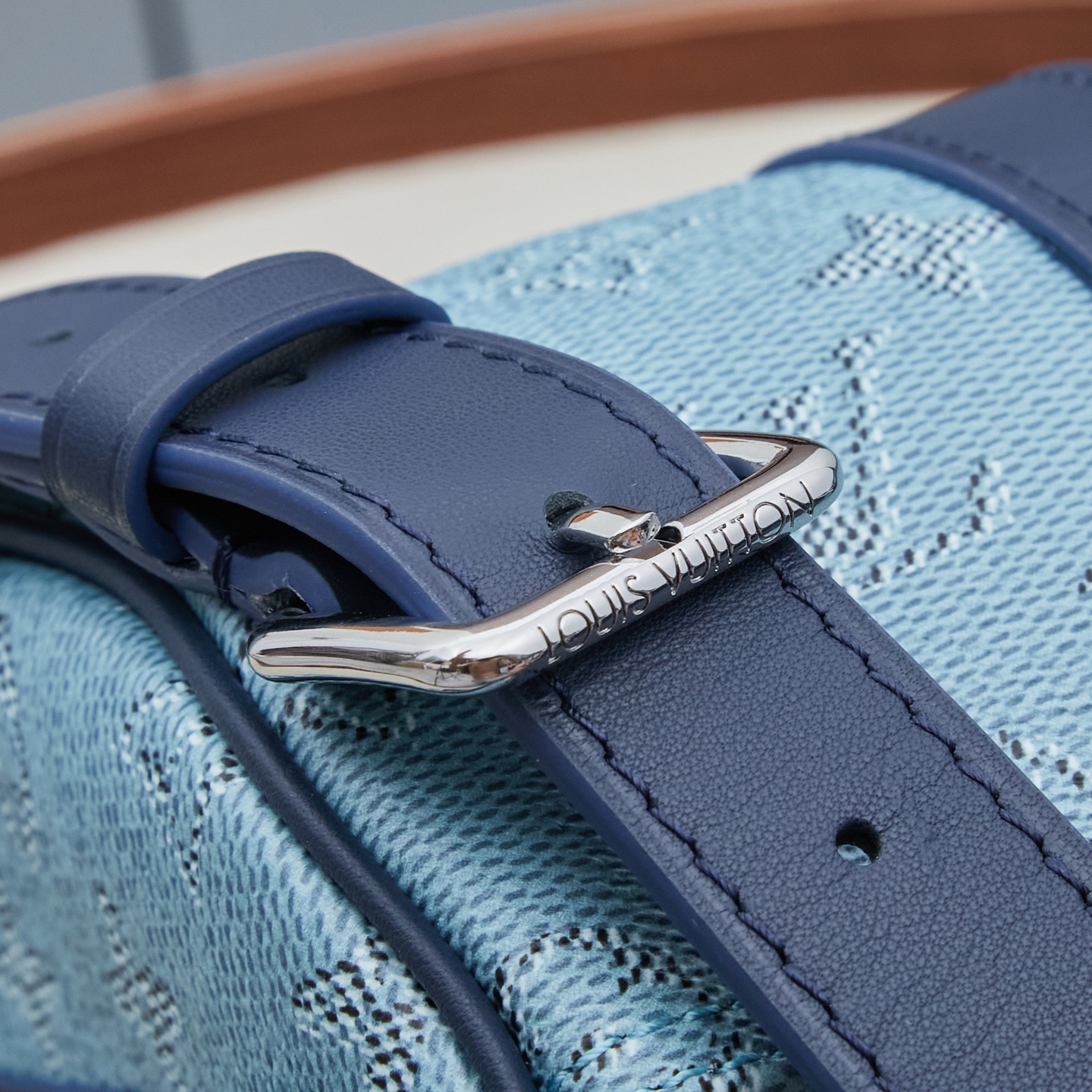 Louis Vuitton Keepall Bandouliere 25 Travel Bag - Image 7