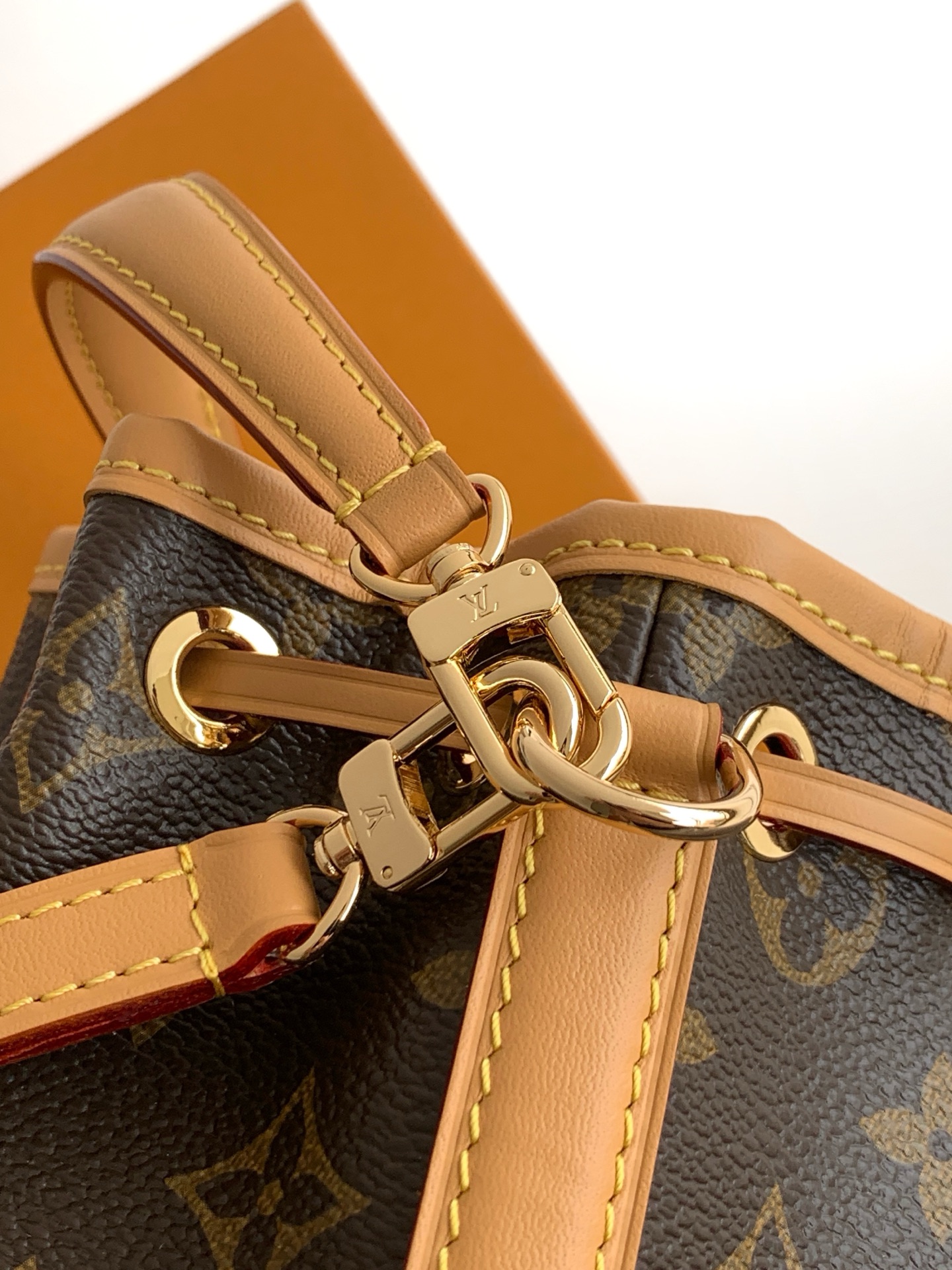 Louis Vuitton Nano Noé Handbag M81266 - Image 7