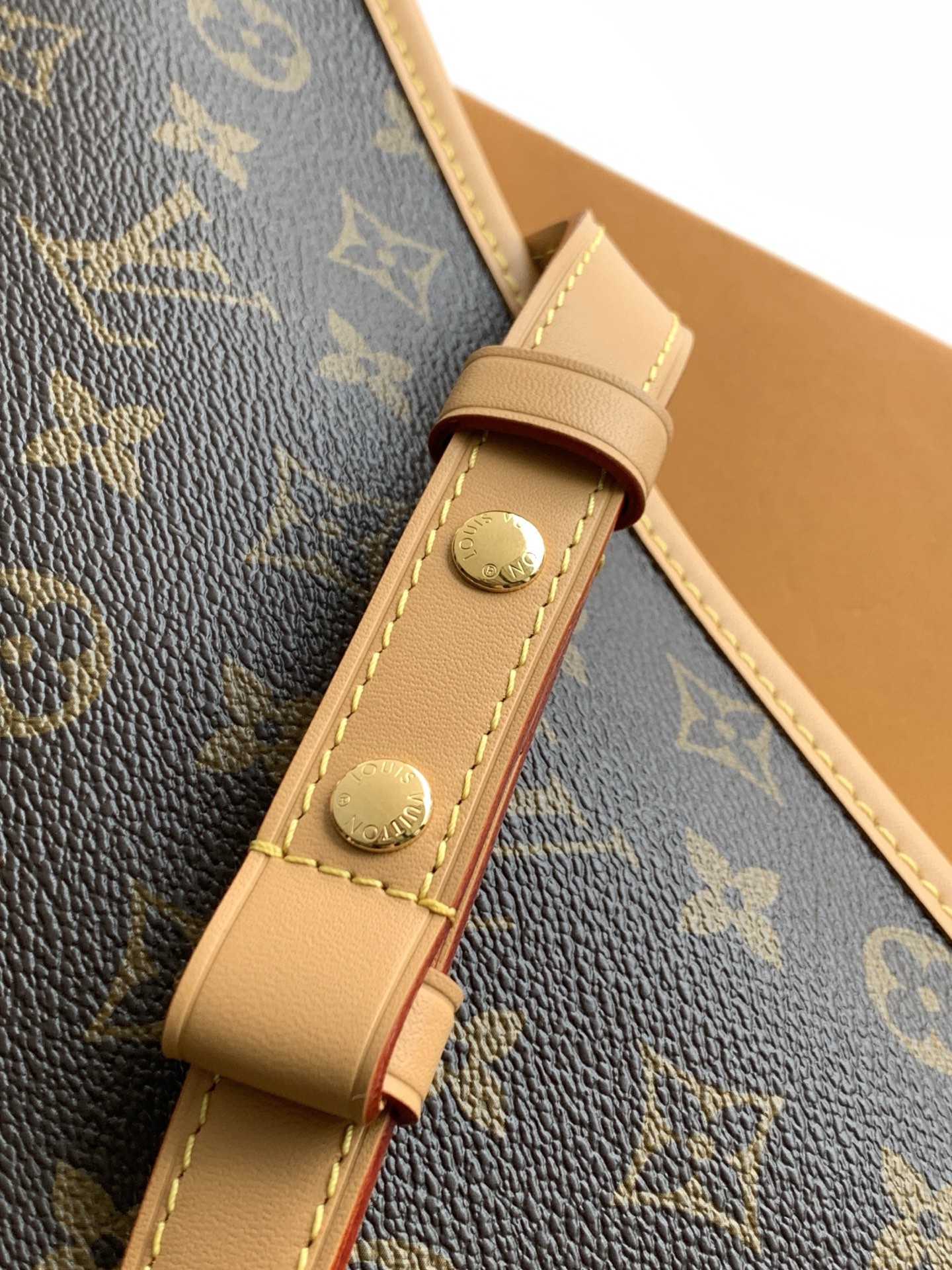 Carryall East West Monogram Handbag - Image 7