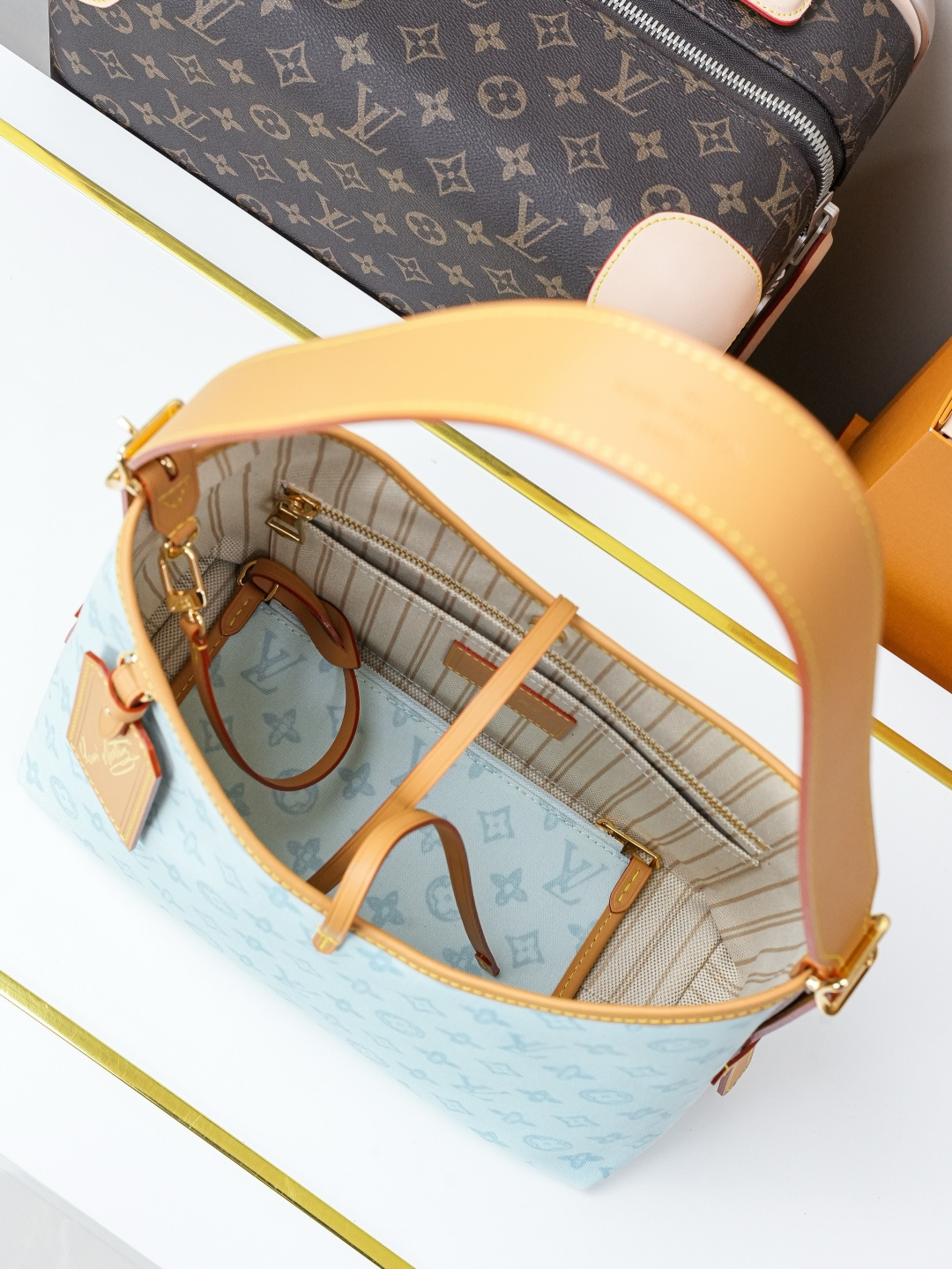 Louis Vuitton Carryall Small Handbag in Monogram Origine Bleu Courrier Canvas - Image 7