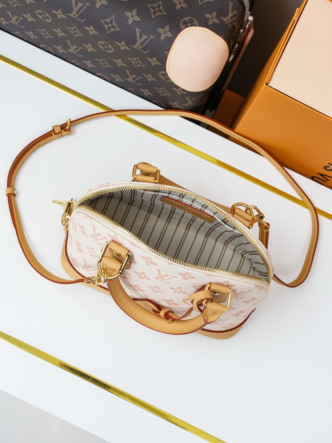 Louis Vuitton Alma BB Monogram Canvas Handbag M27525 Light Yellow - Image 7