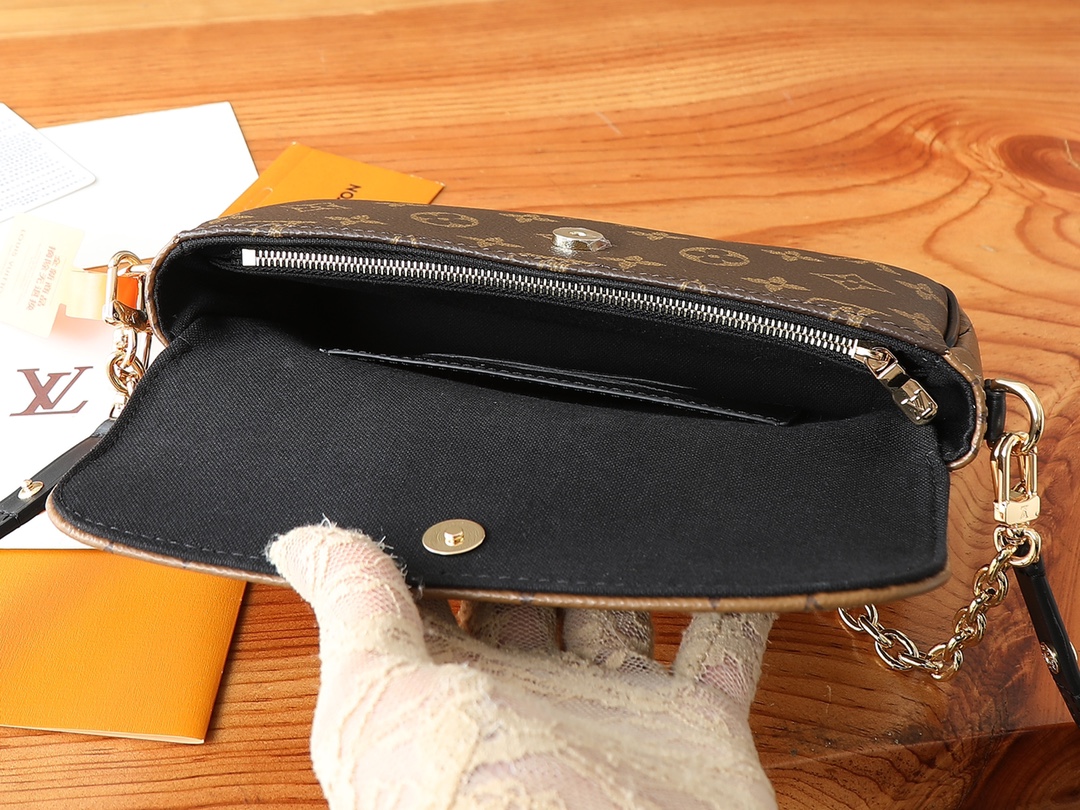 Louis Vuitton Wallet On Chain Ivy in Monogram Reverse Canvas - Image 7