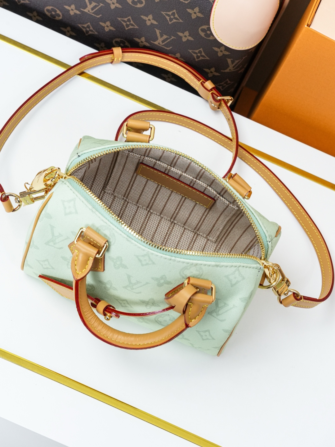 Louis Vuitton Speedy Bandouliere 20 Light Green Monogram Canvas Bag - Image 7