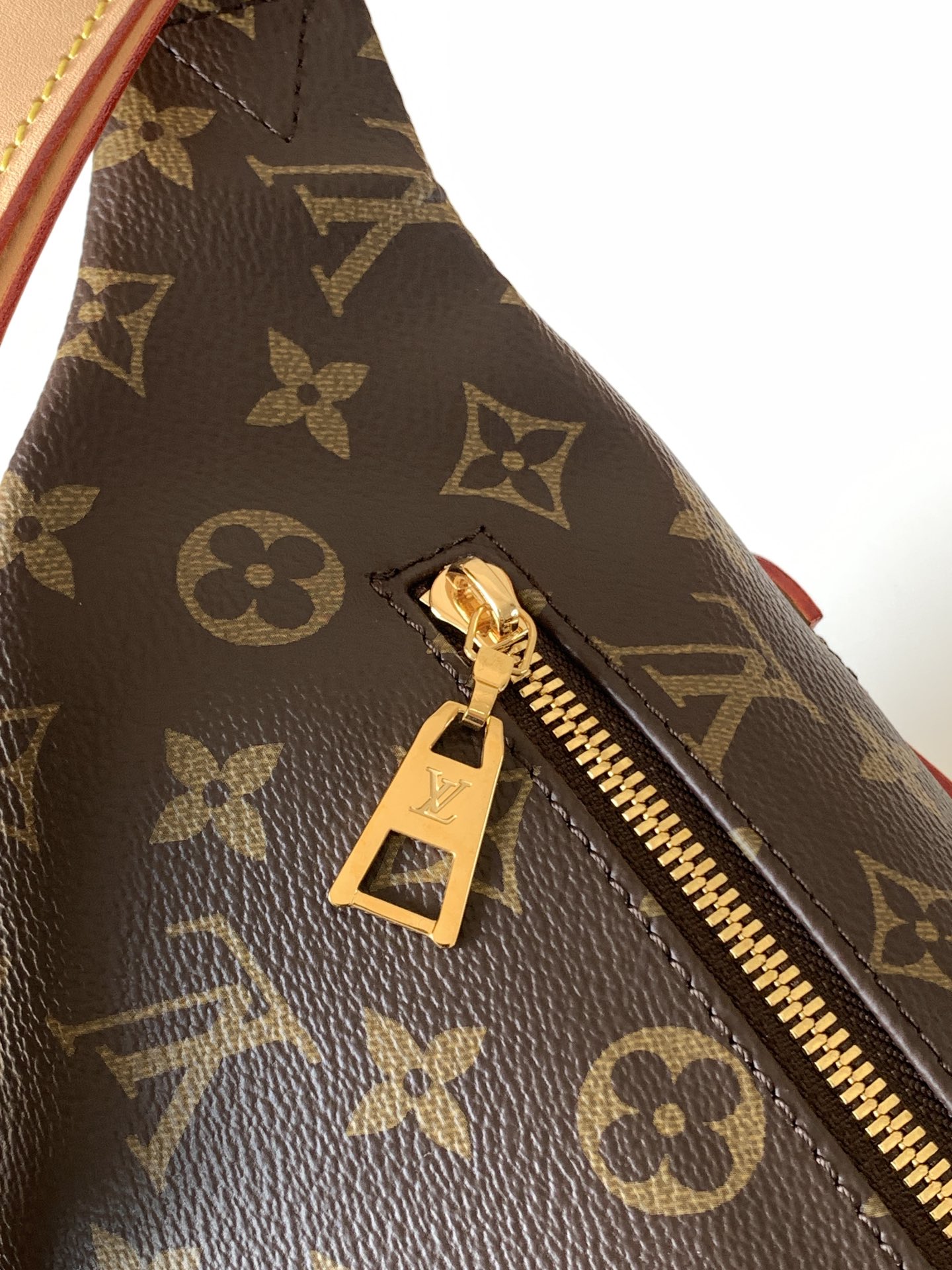 Louis Vuitton M43644 Monogram Belt Bag - Image 7