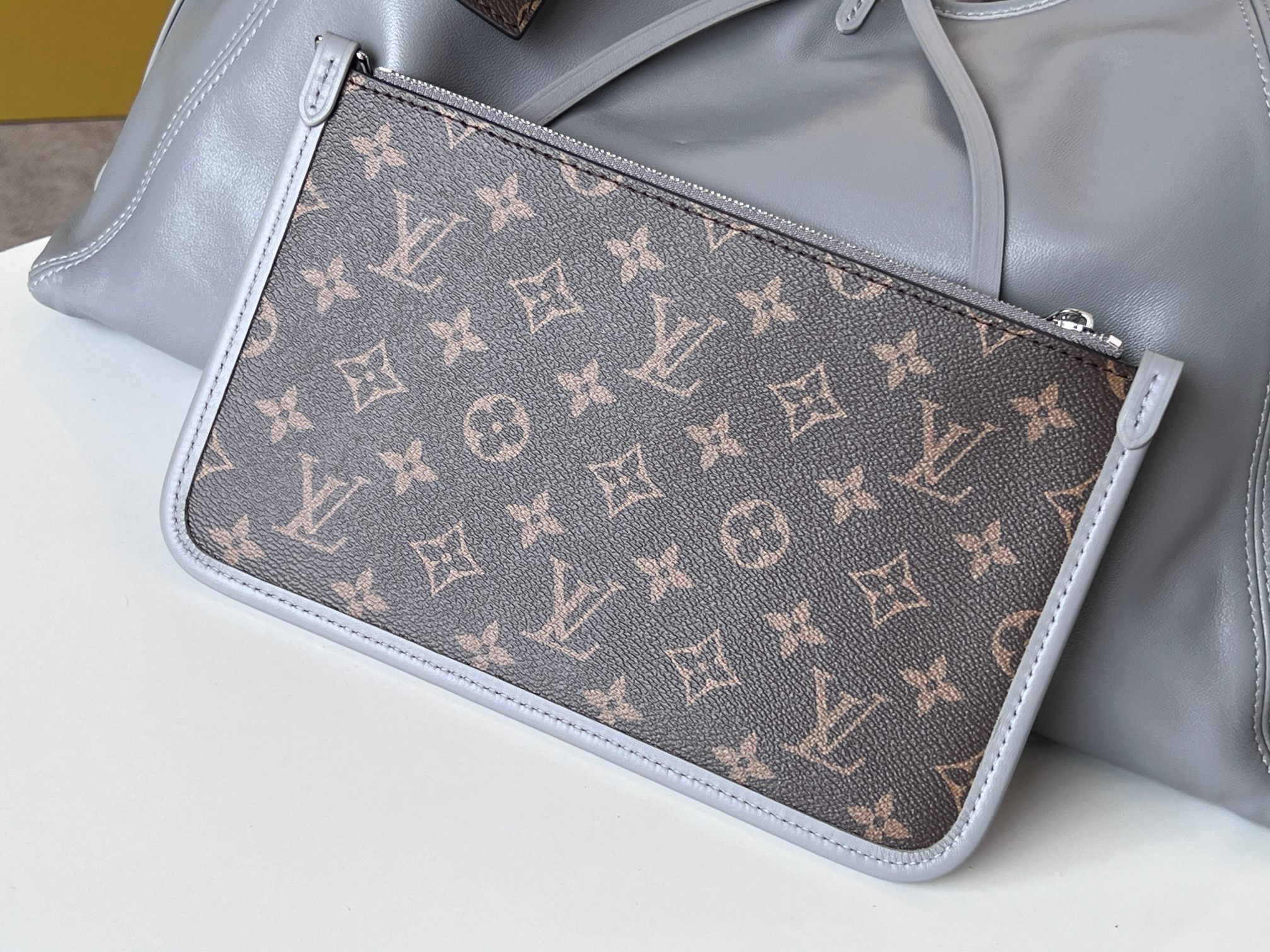 Medium Carryall Bag in Soft Lambskin Leather - Image 7