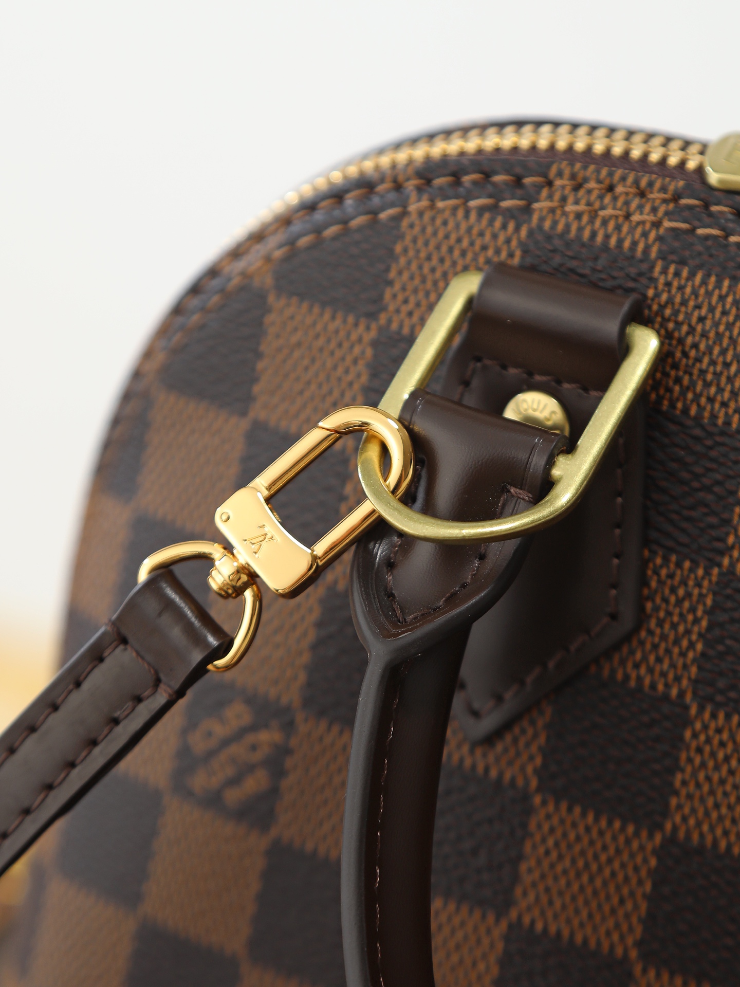 Louis Vuitton Alma Handbag M53152 N41221 - Image 7