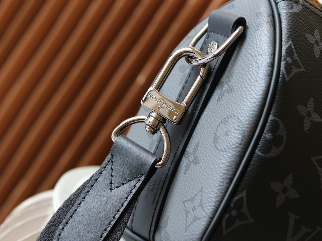 Louis Vuitton Keepall 25 Monogram Eclipse Reverse Bag - Image 7