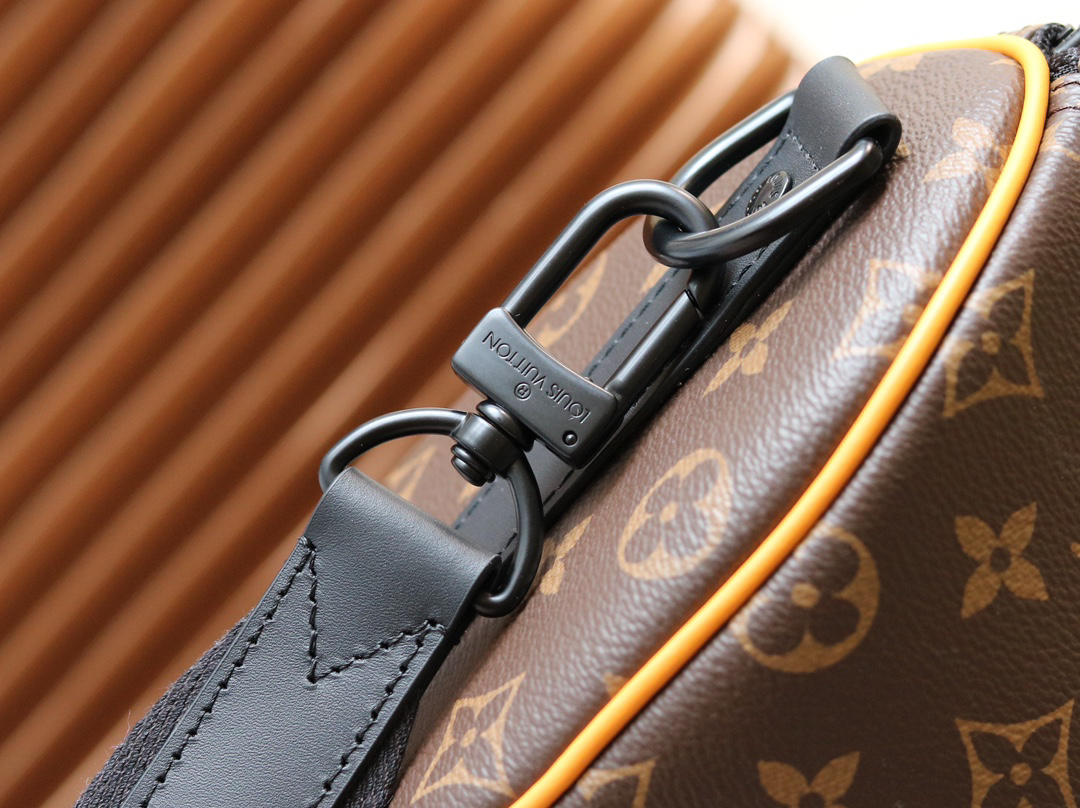 Louis Vuitton Keepall 25 Travel Bag in Monogram Eclipse Reverse Canvas - Image 7