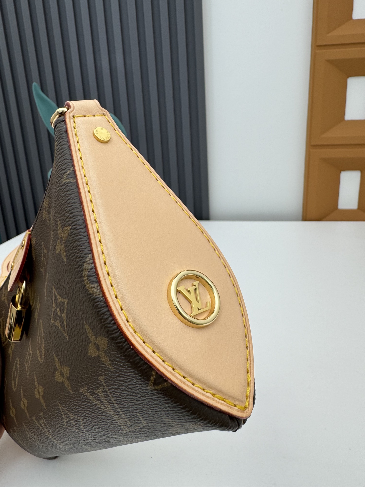 Louis Vuitton Pochette Tirette M47123 Monogram Canvas Shoulder Bag - Image 7