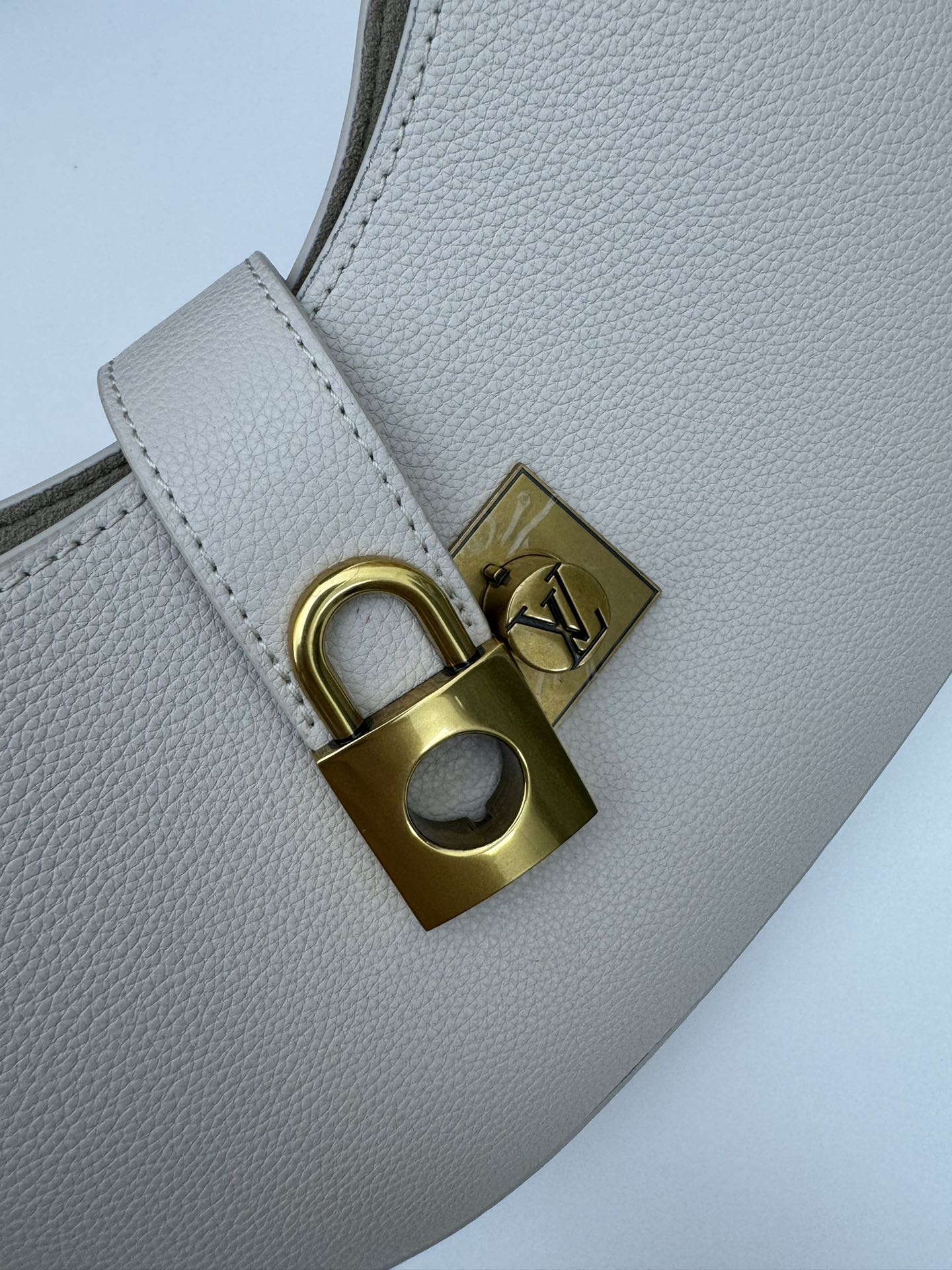 Louis Vuitton Low Key Shoulder Bag M24611 M24885 M24990 - Image 7