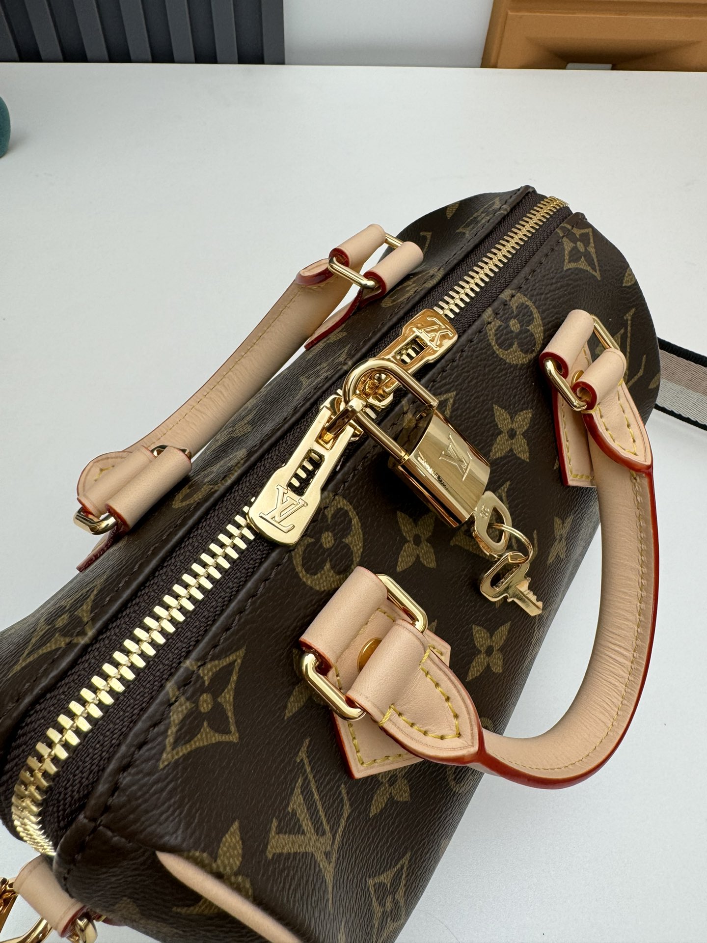 Louis Vuitton Speedy Bandoulière 20 Handbag - Image 7
