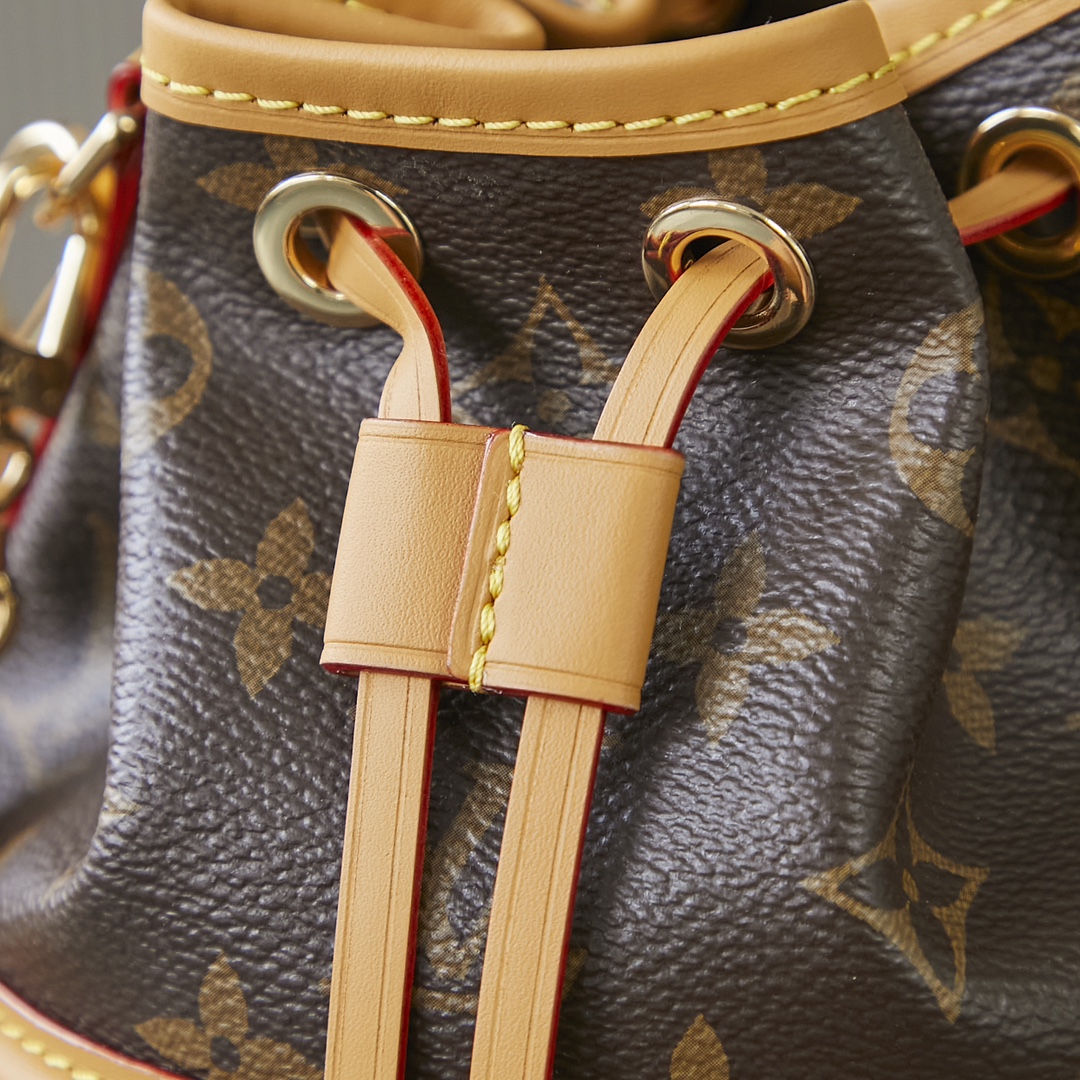 Canoe Monogram Canvas Bag M83480 - Image 7