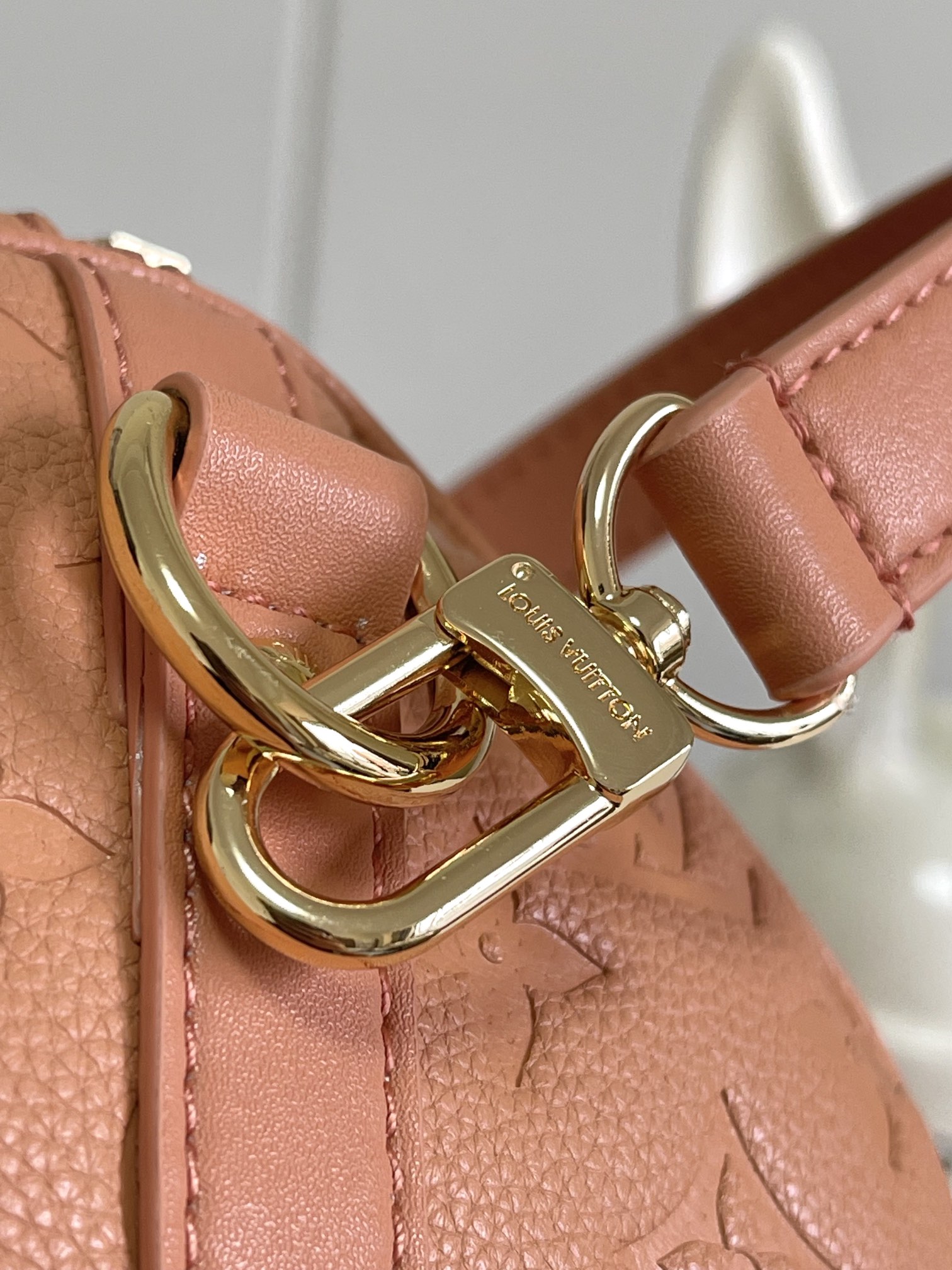 Louis Vuitton Speedy Soft 30 Handbag - Image 7