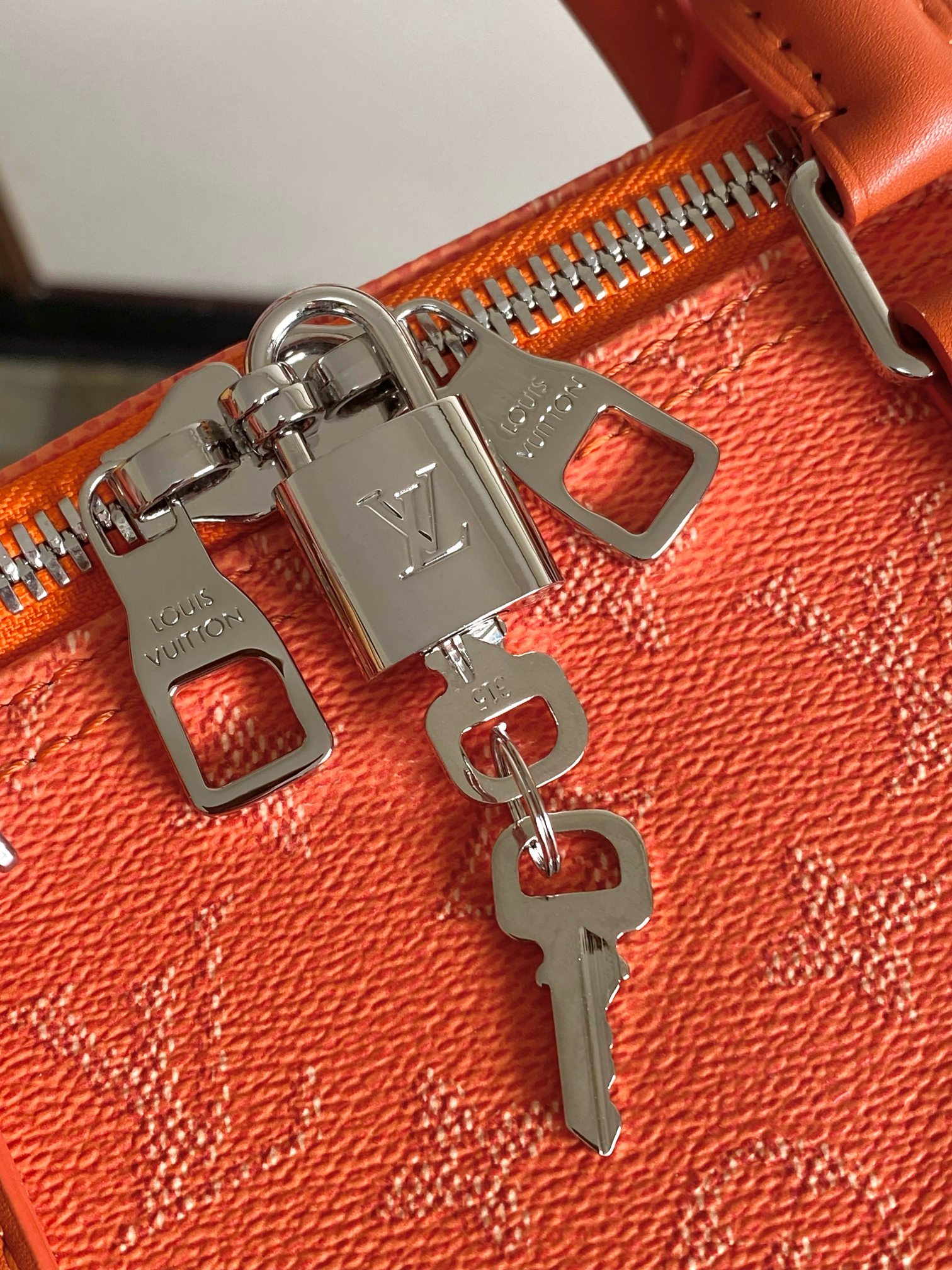 Louis Vuitton Heritage Keepall 50 Travel Bag - Image 7