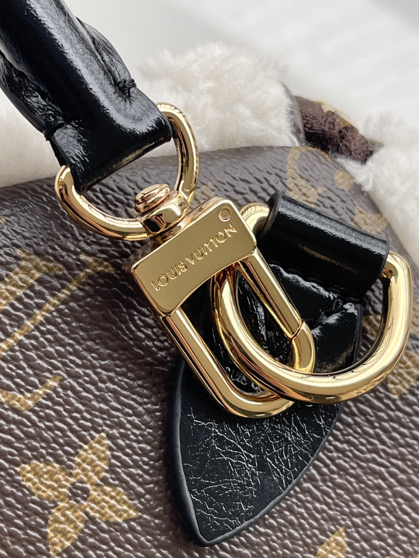 Louis Vuitton Speedy Soft 30 Teddy Handbag - Image 7