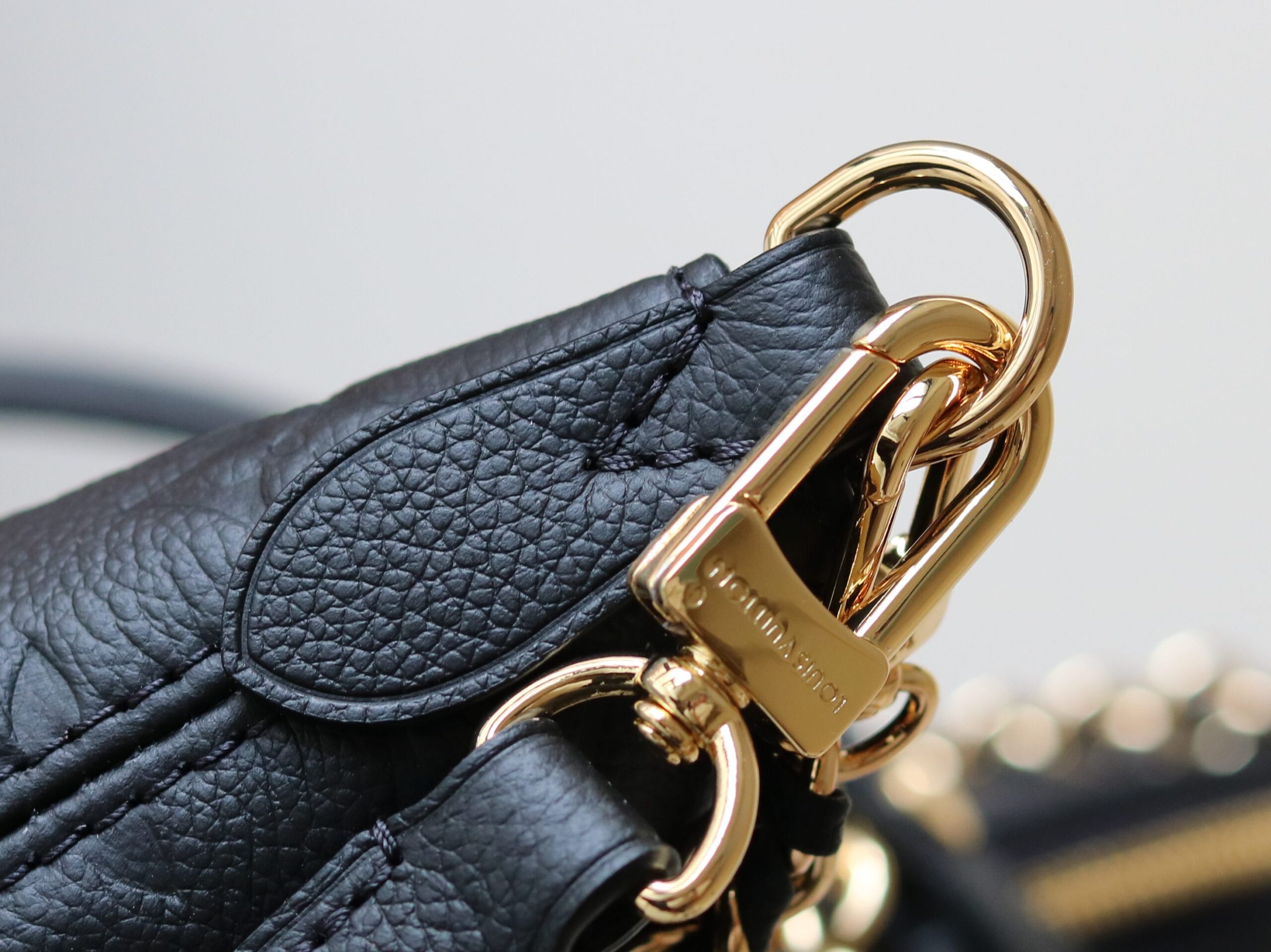 Louis Vuitton Boulogne Handbag in Monogram Empreinte Leather - Image 7