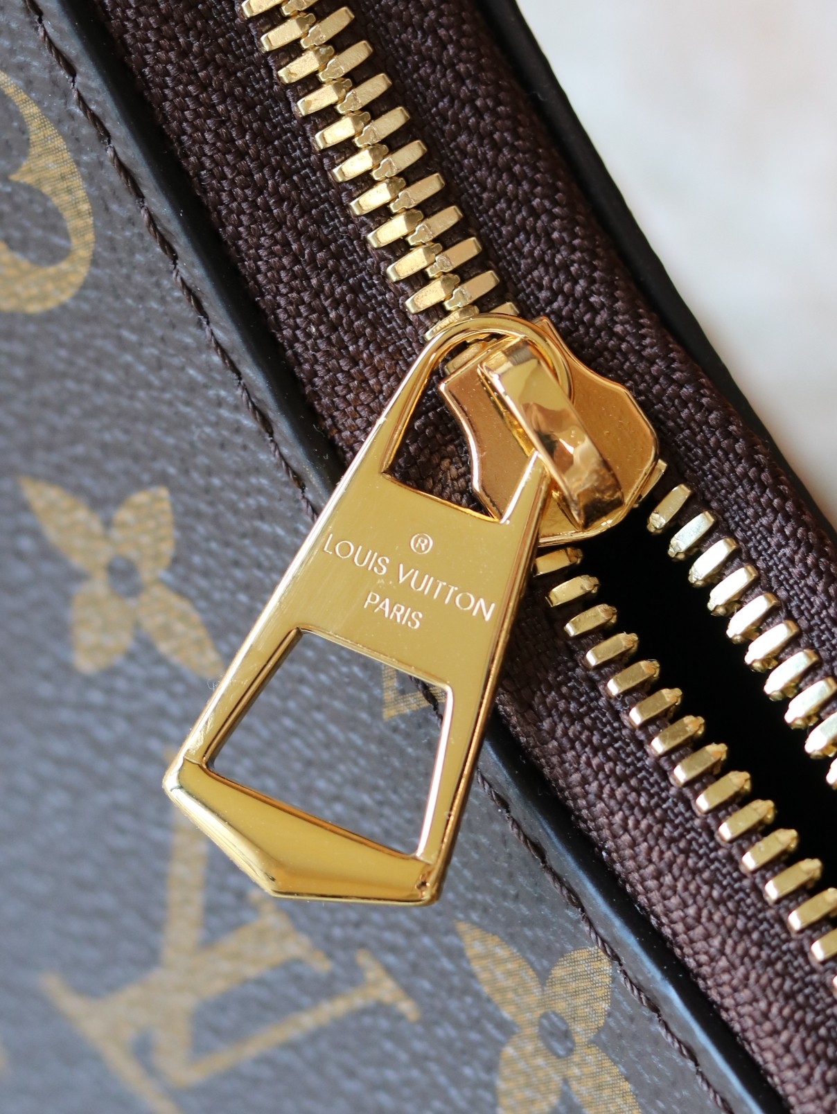 Louis Vuitton Boulogne Small Shoulder Bag in Monogram Canvas - Image 7