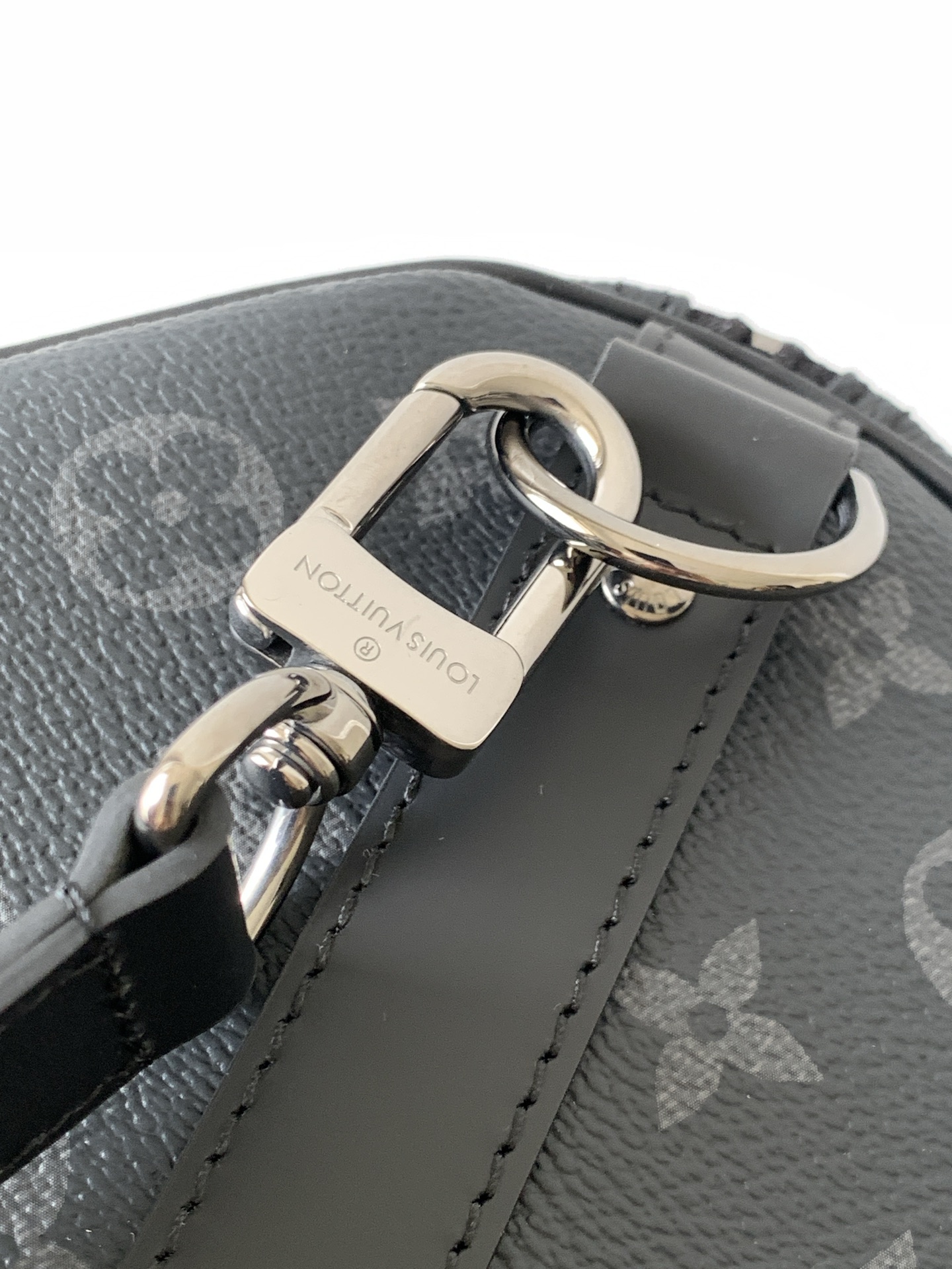 Louis Vuitton Keepall Bandouliere Monogram Travel Bag - Image 7