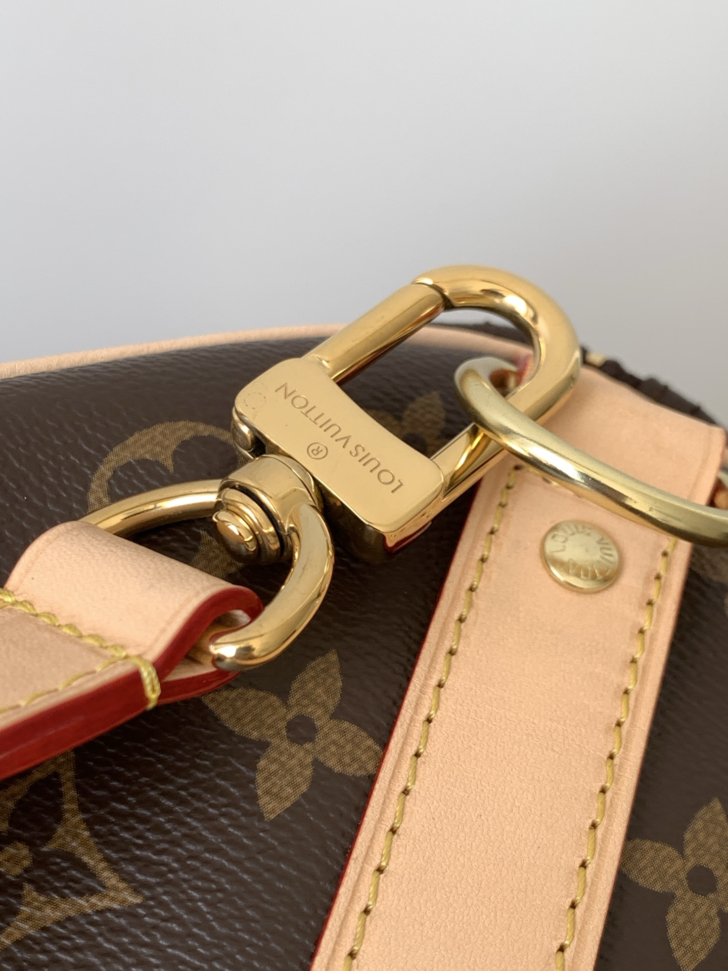 Louis Vuitton Keepall Bandouliere 55 Travel Bag - Image 7