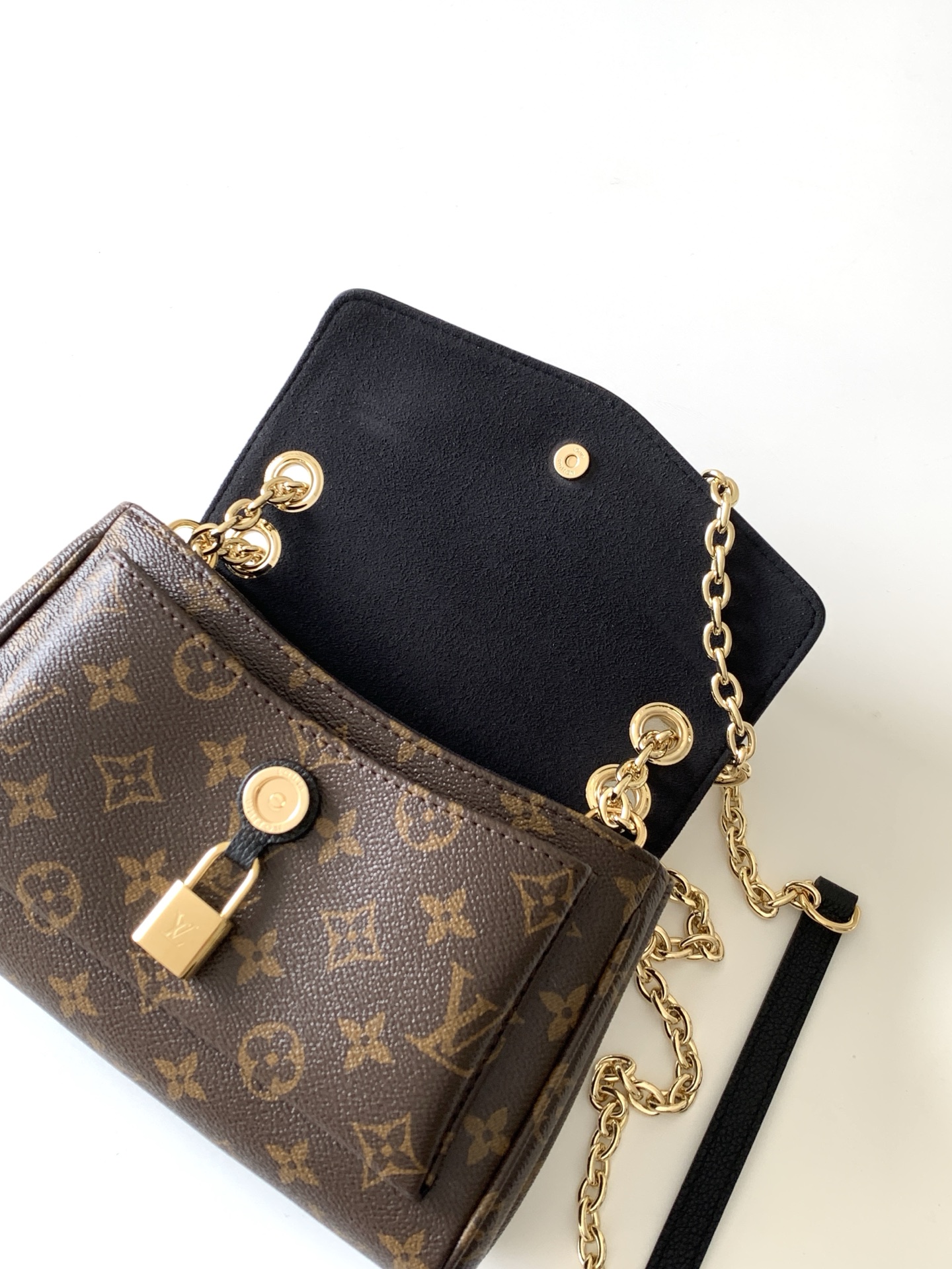Louis Vuitton Saint-Germain BB Handbag - Image 7