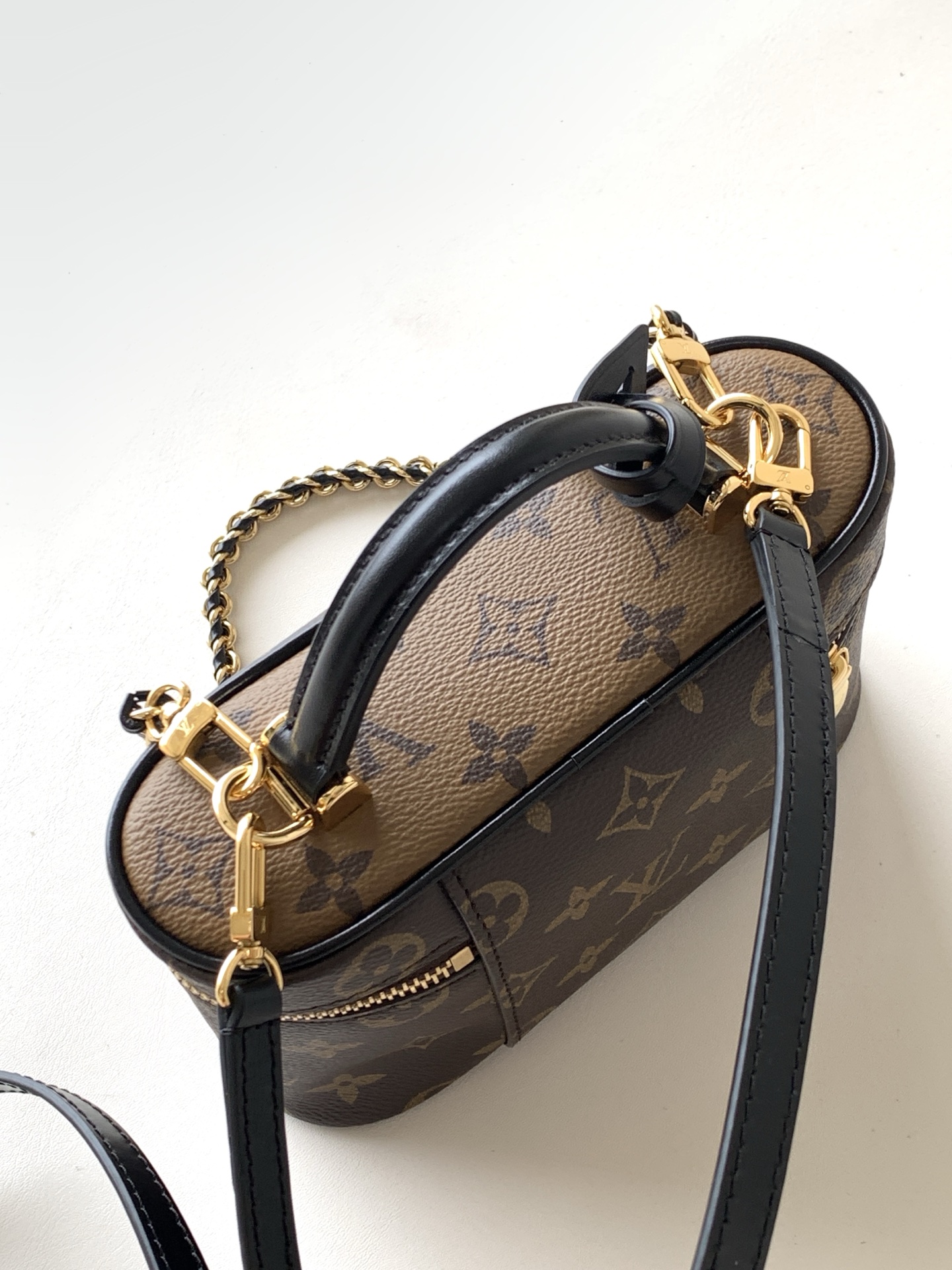 Louis Vuitton M47125 Monogram Vanity Chain Pouch - Image 7