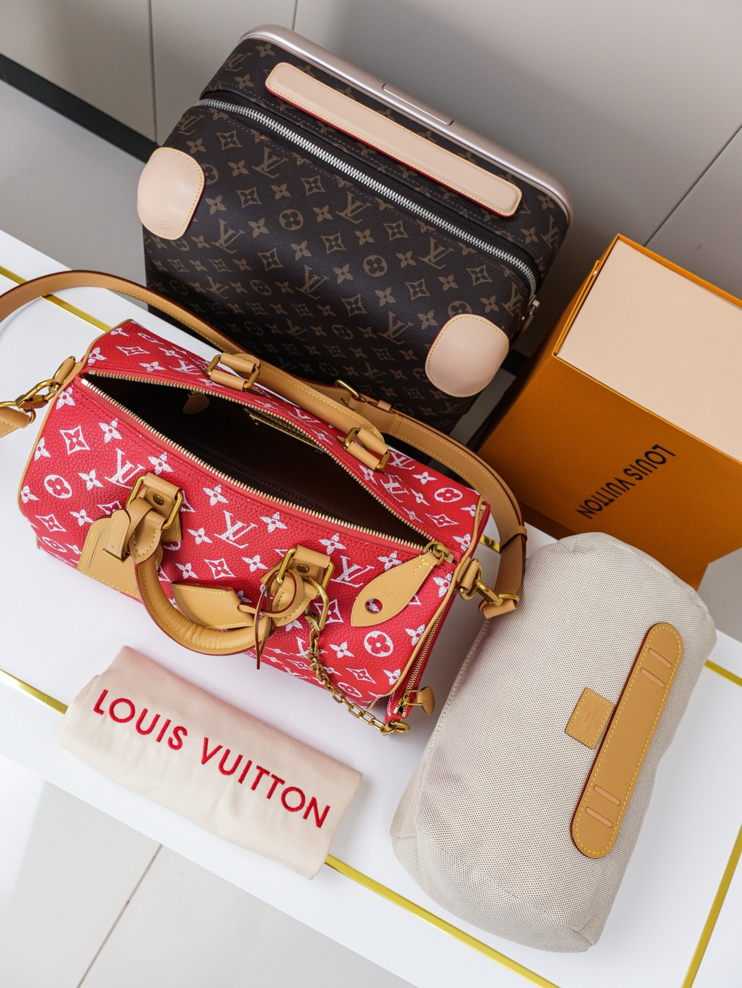 Louis Vuitton Speedy Bandoulière 30 Handbag - Image 7