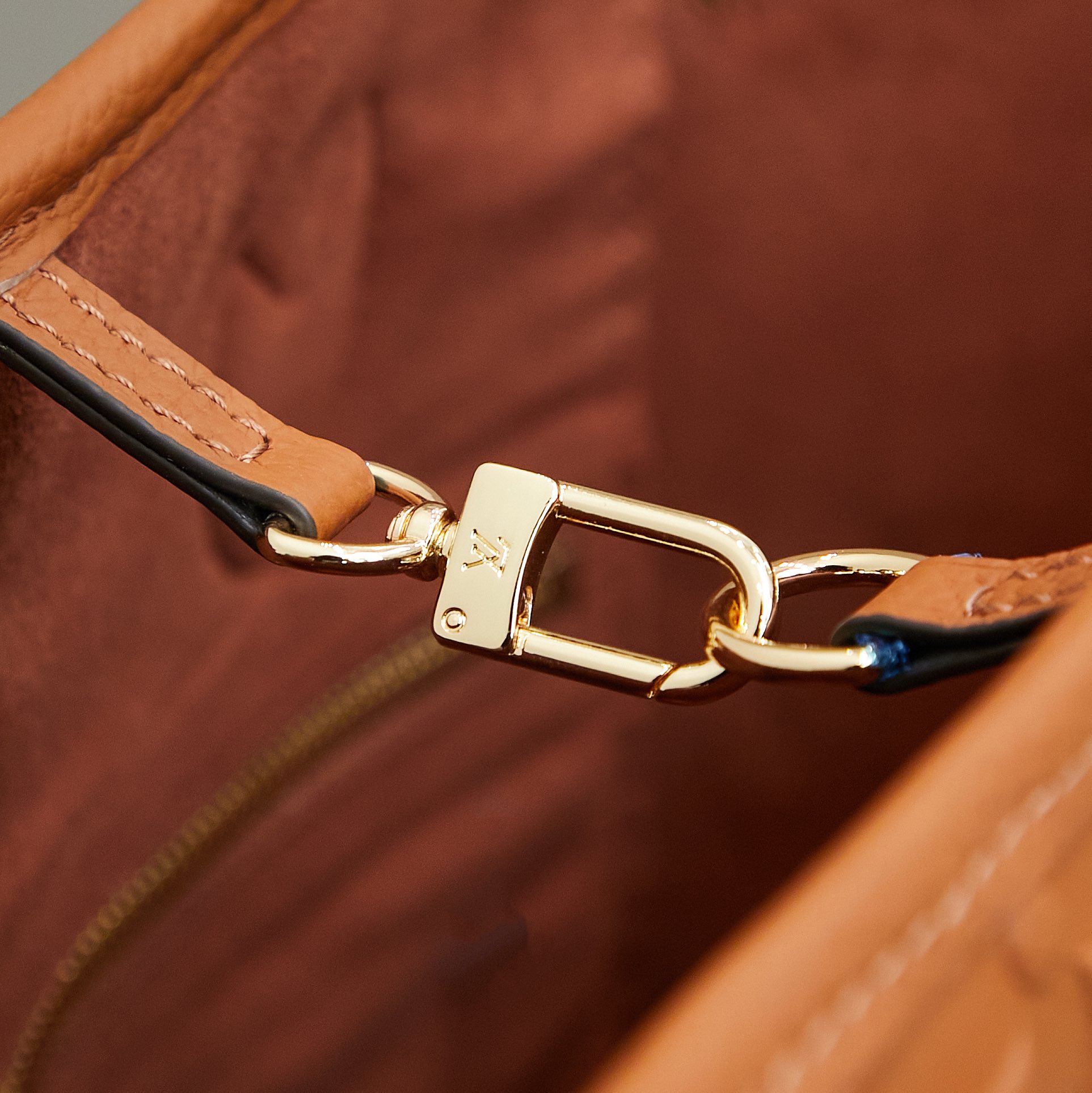 Louis Vuitton Neverfull MM Shopping Tote in Monogram Empreinte Leather - Image 7