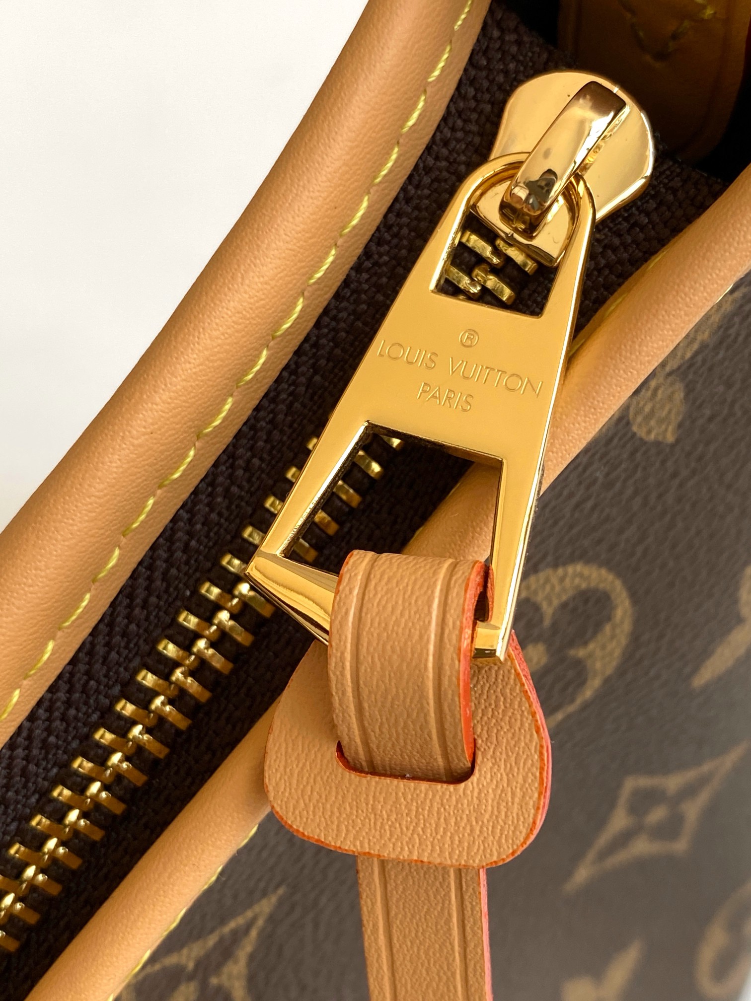 Louis Vuitton CarryAll EastWest Monogram Shoulder Bag M28101 - Image 7