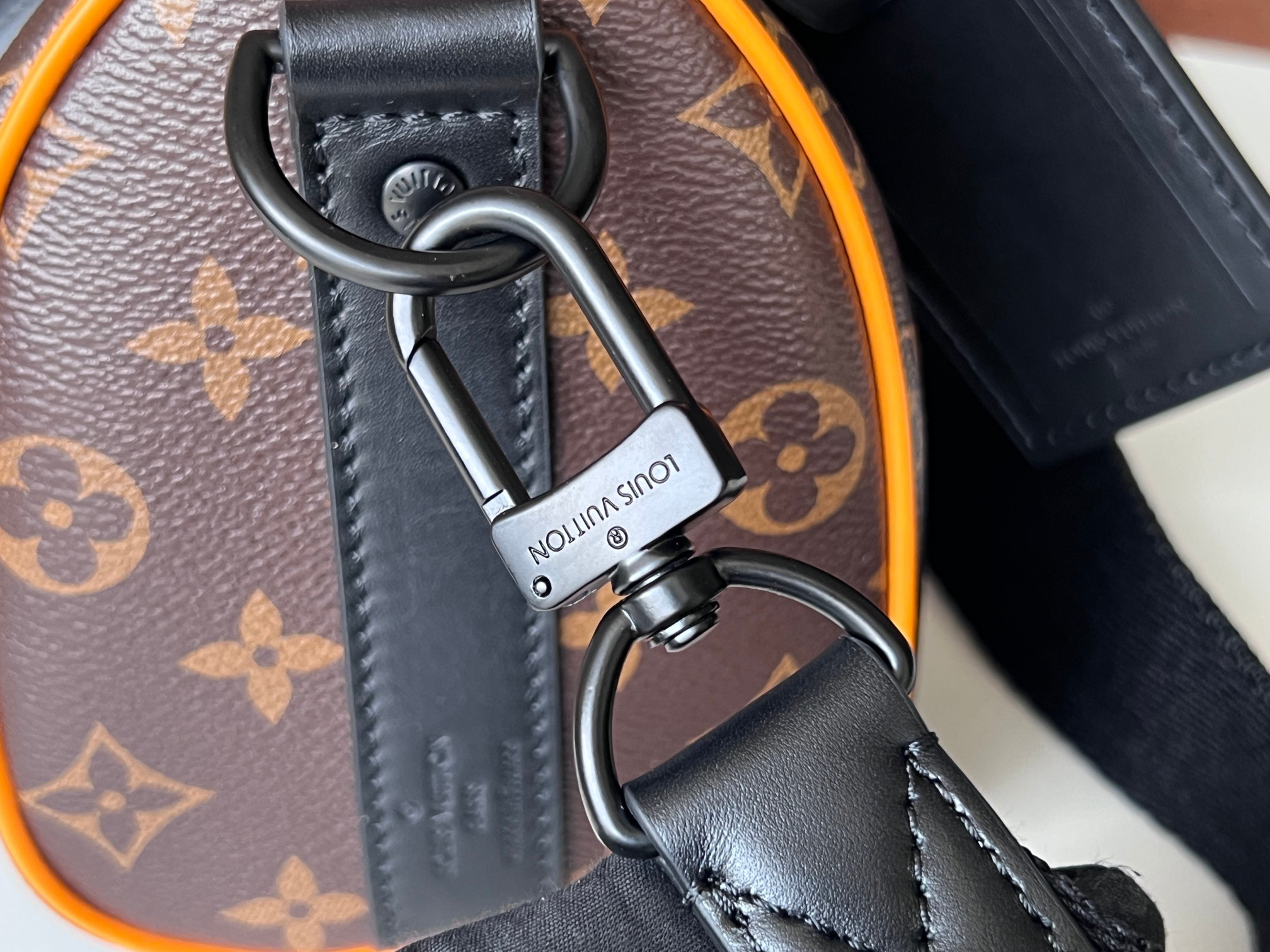 Louis Vuitton Keepall Handbag M46687 in Monogram Taurillon Leather - Image 7