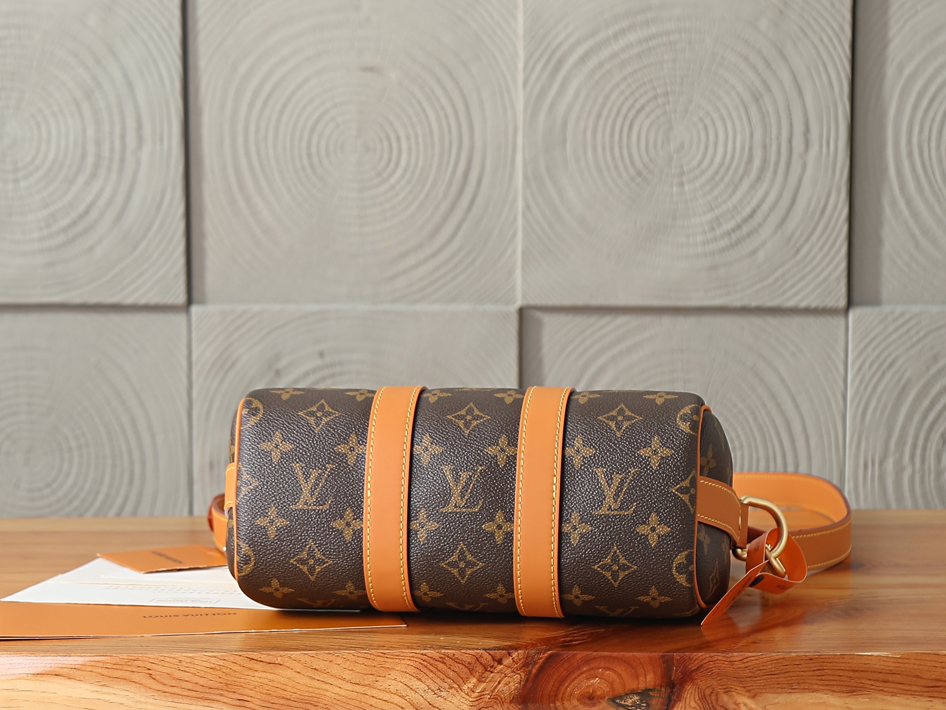 Louis Vuitton Keepall Bandouliere 25 Monogram Archive Crossbody Bag - Image 7