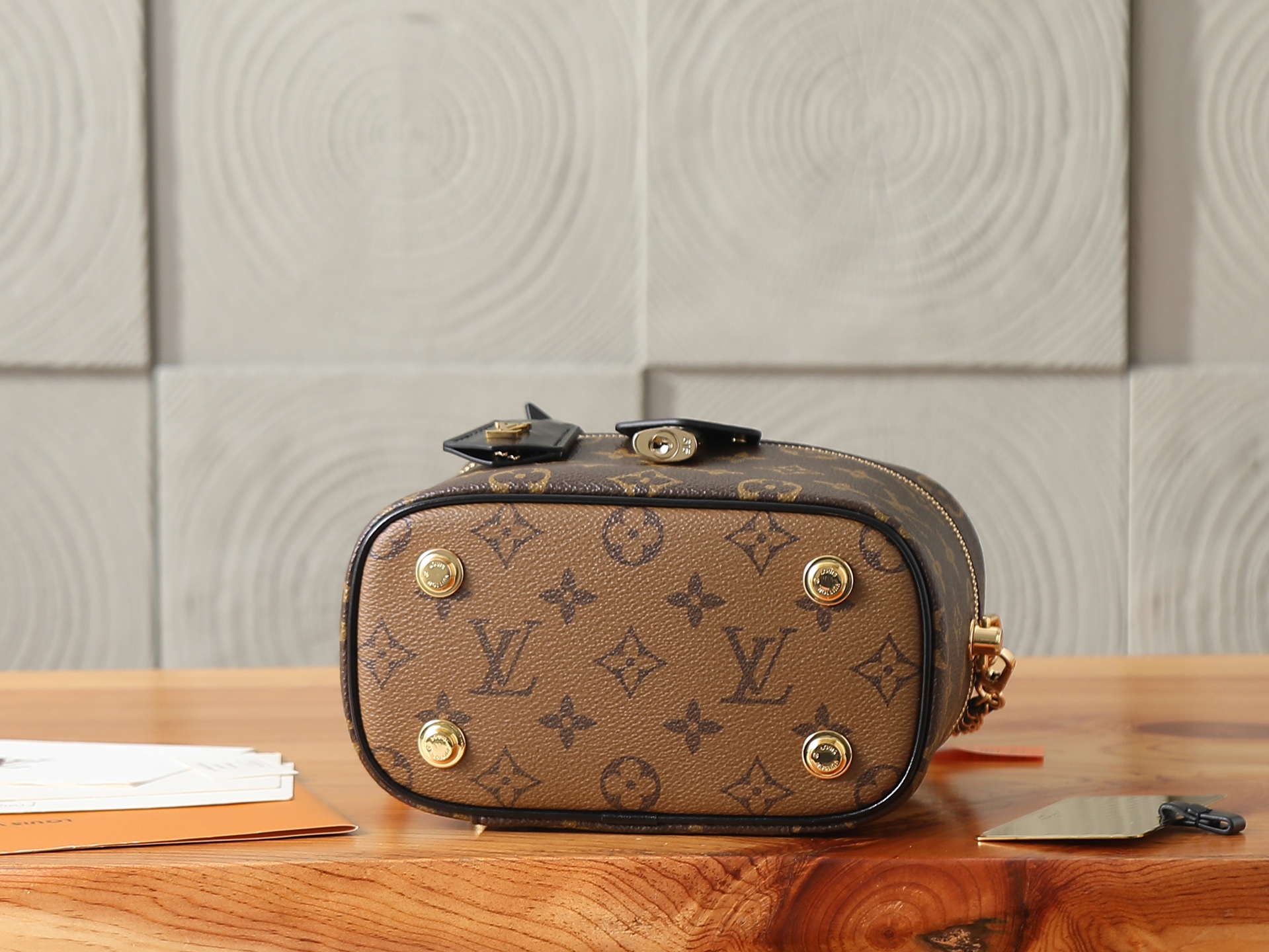 Louis Vuitton Nice Vanity Bag - Image 7