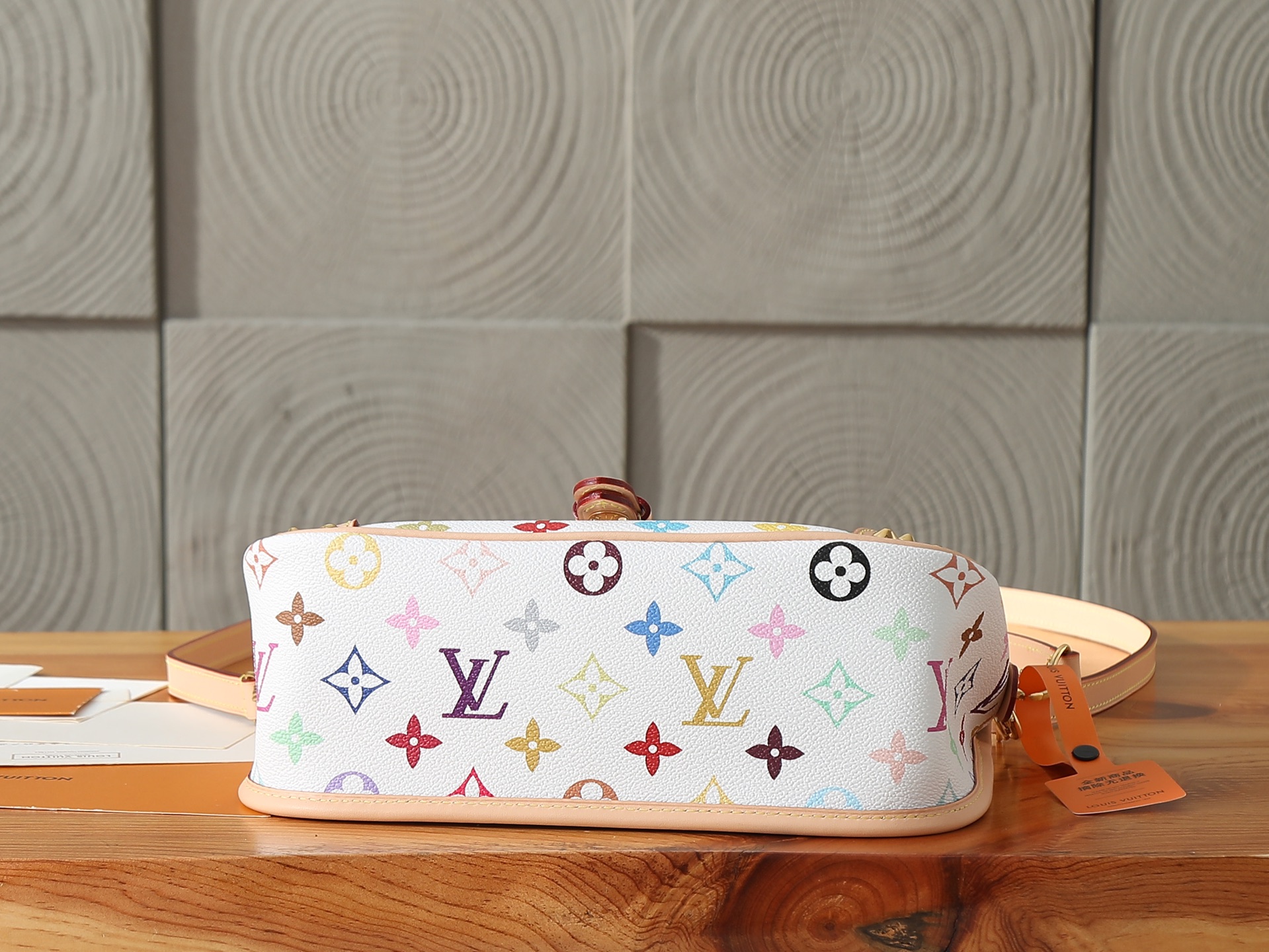 Louis Vuitton Diane Small Shoulder Bag - Image 7